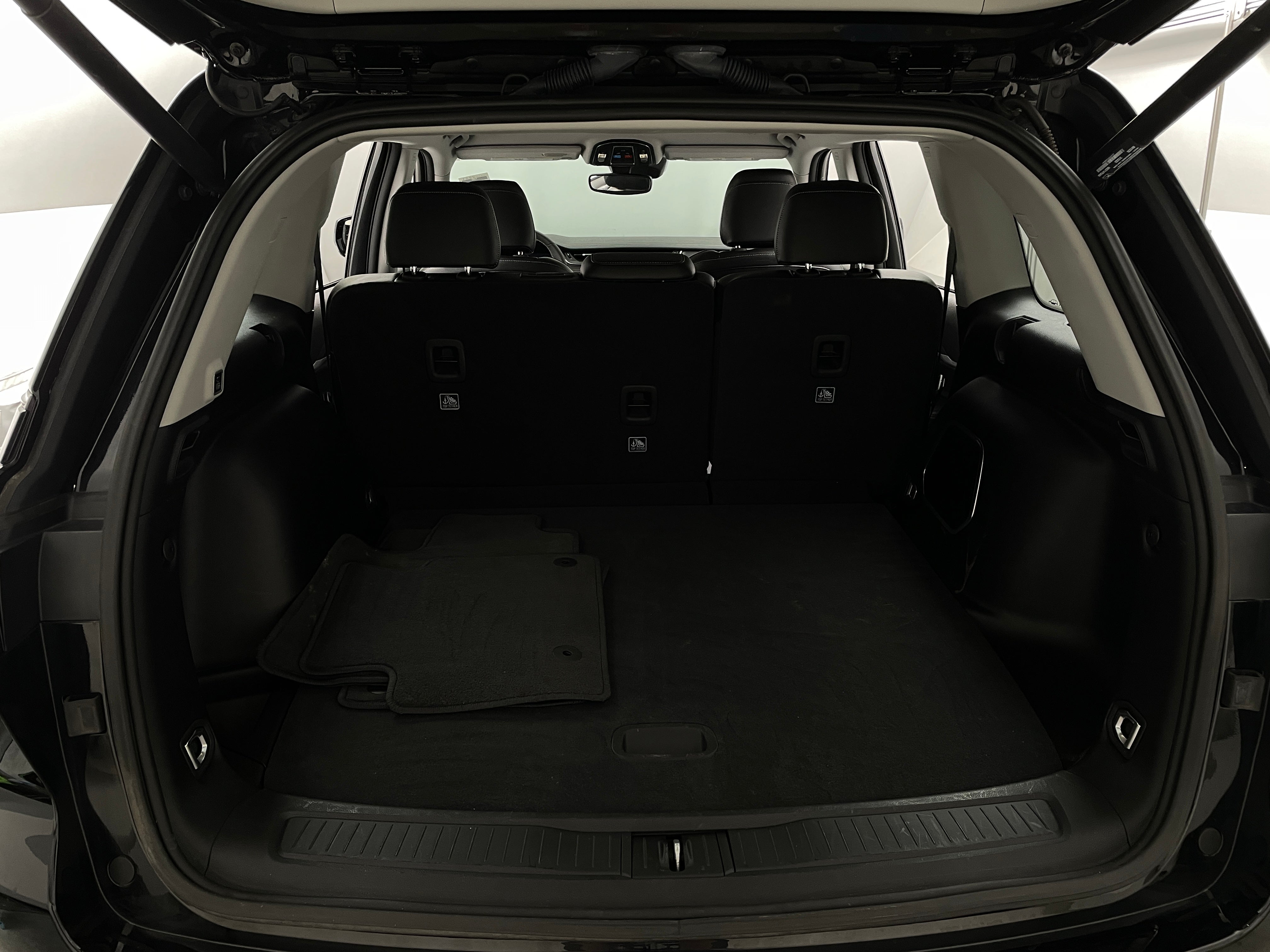 2023 Jeep Grand Cherokee Limited Edition 6