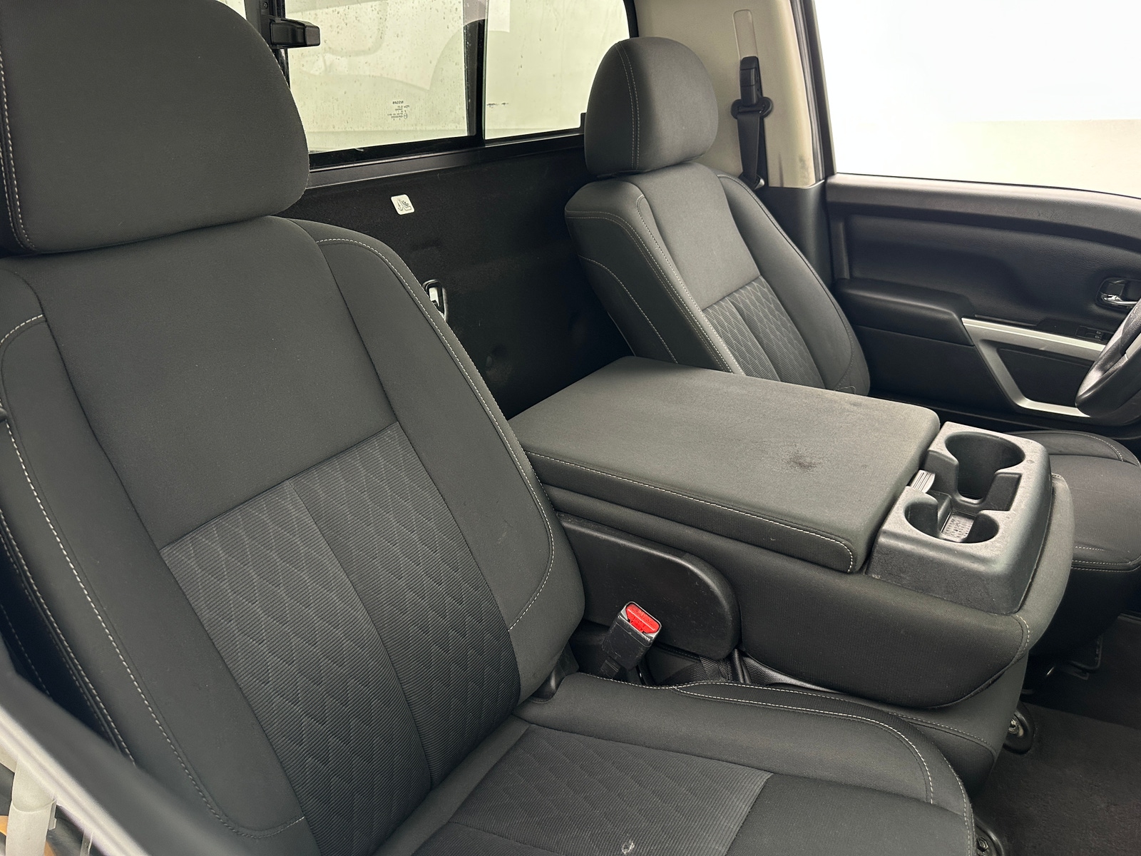 Thumbnail: 2018 Nissan Titan - 2