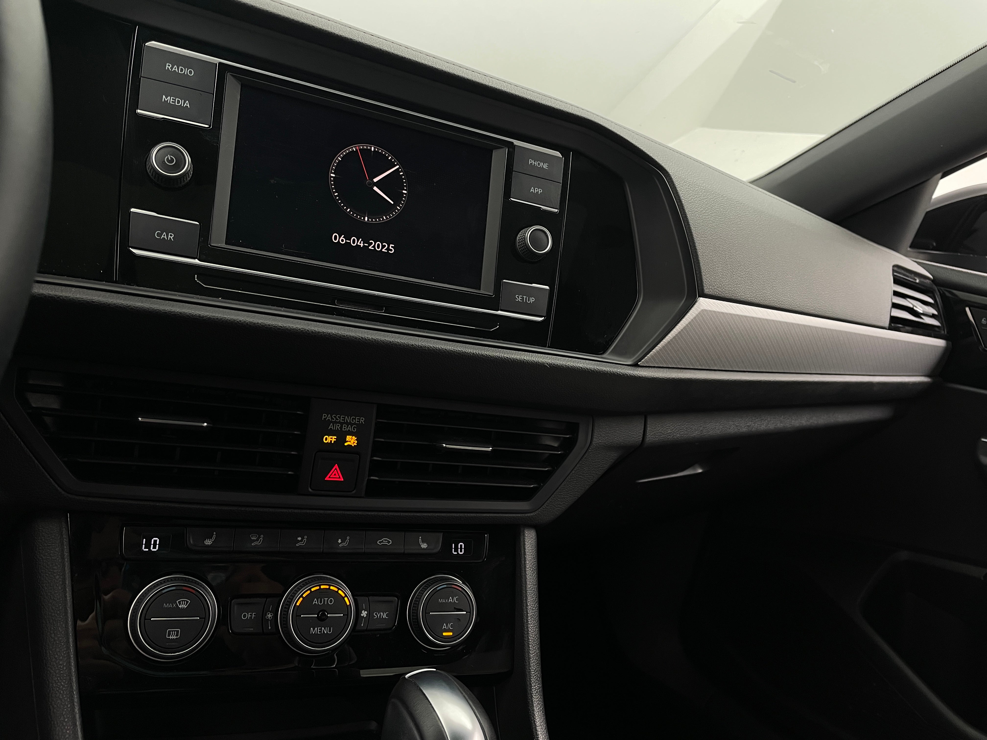 2019 Volkswagen Jetta R-Line 3