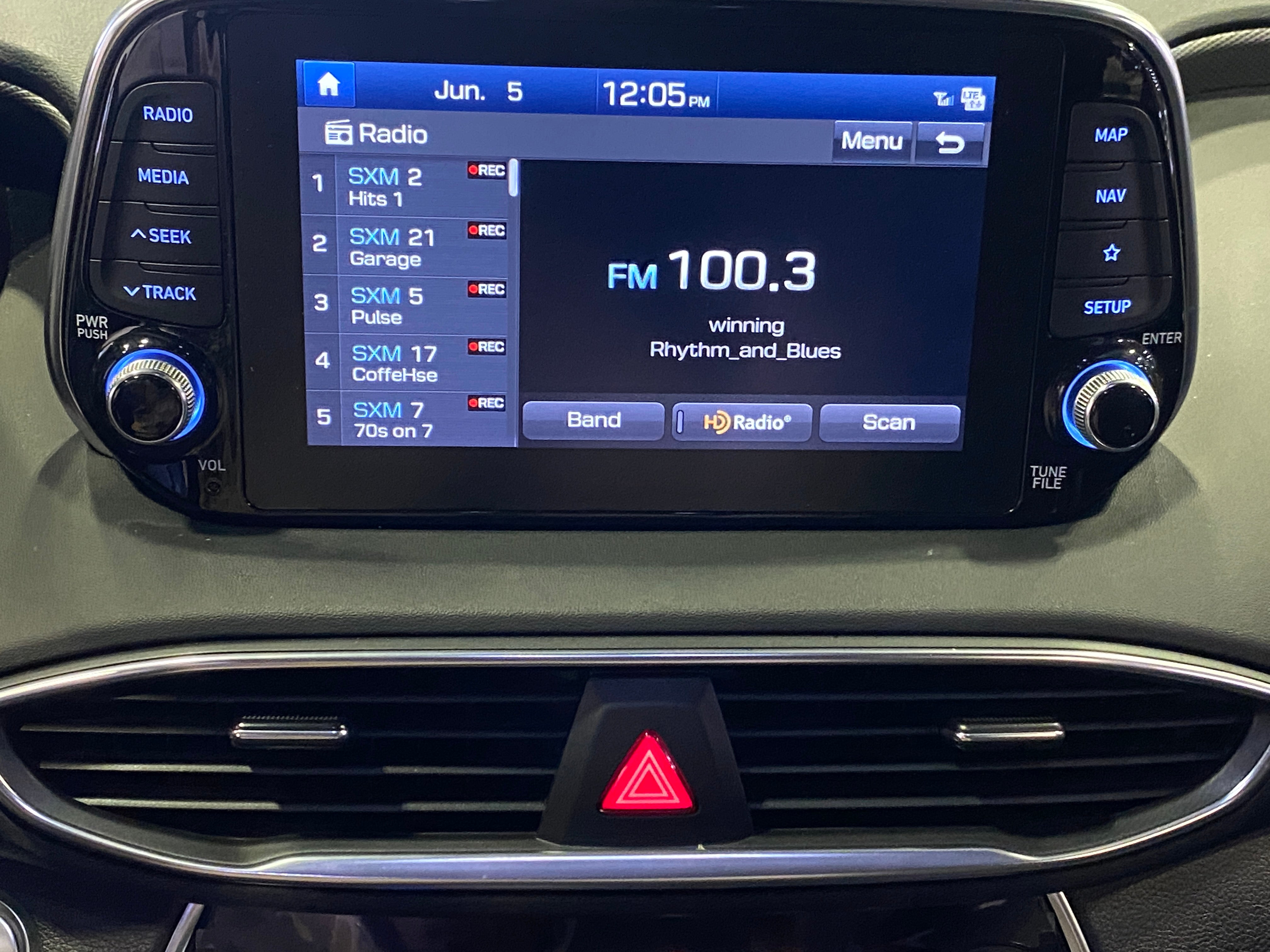 2020 Hyundai Santa Fe Limited 3