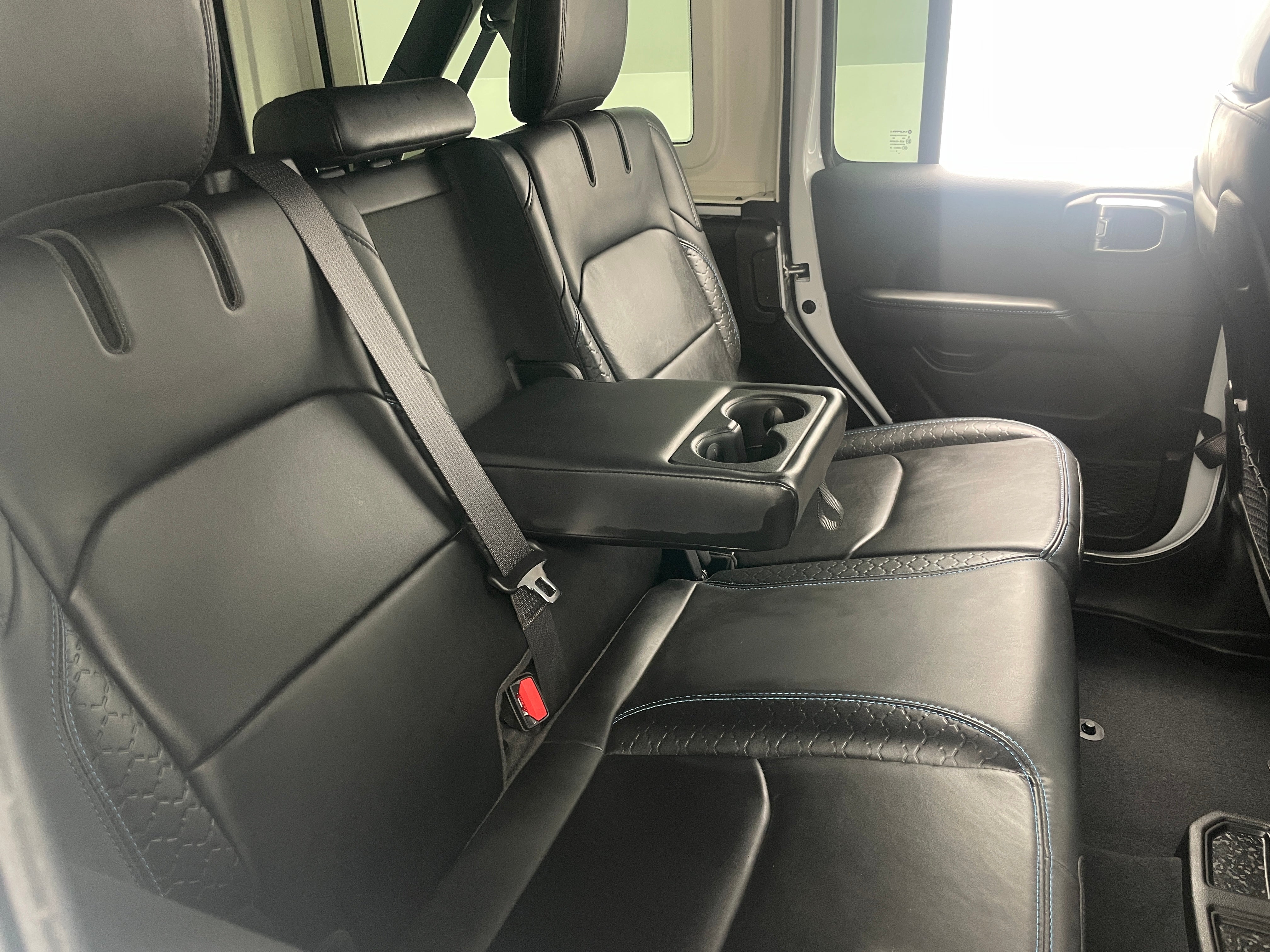 2024 Jeep Wrangler High Altitude 5