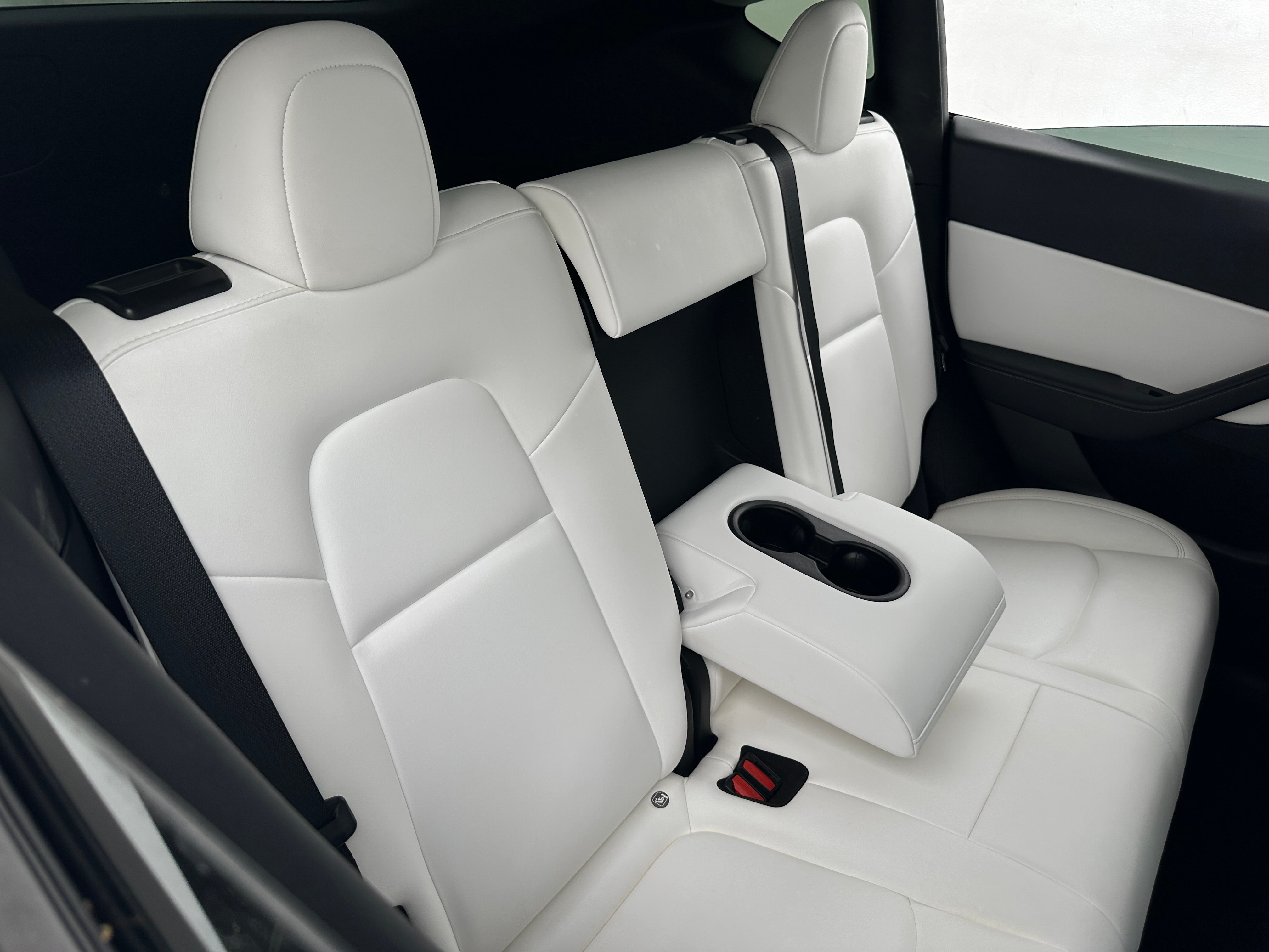 2022 Tesla Model Y Long Range 5