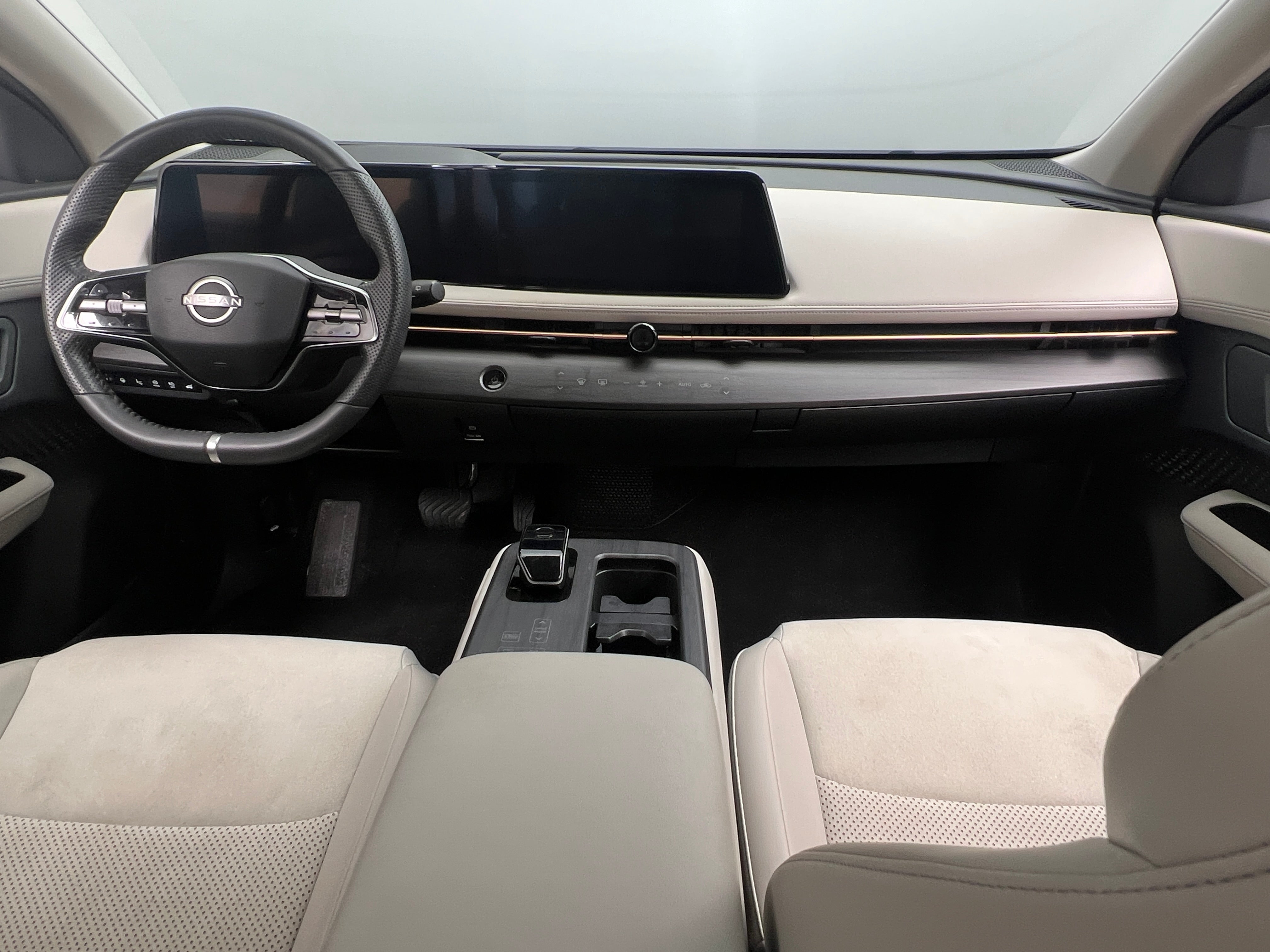 2024 Nissan Ariya Evolve+ 2