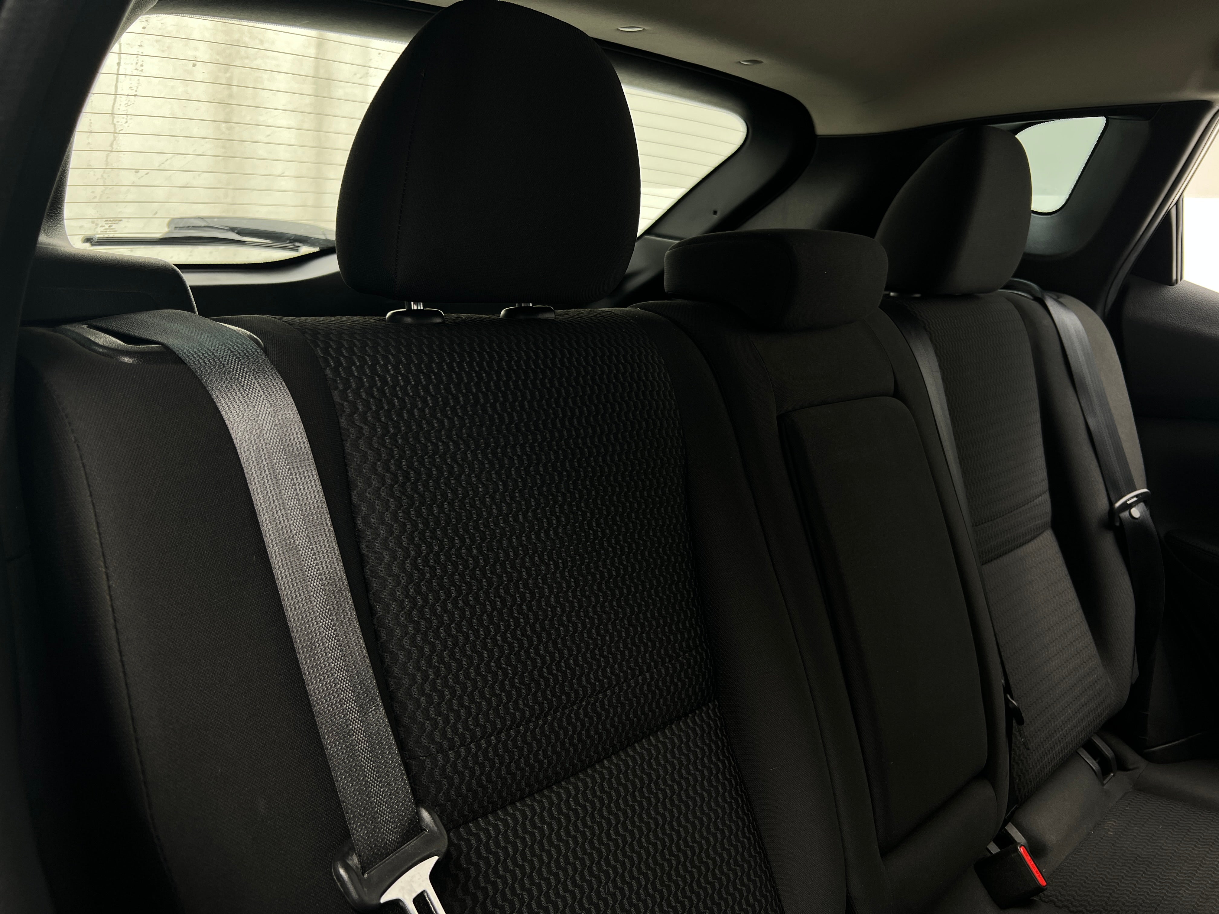 2017 Nissan Rogue Sport S 6
