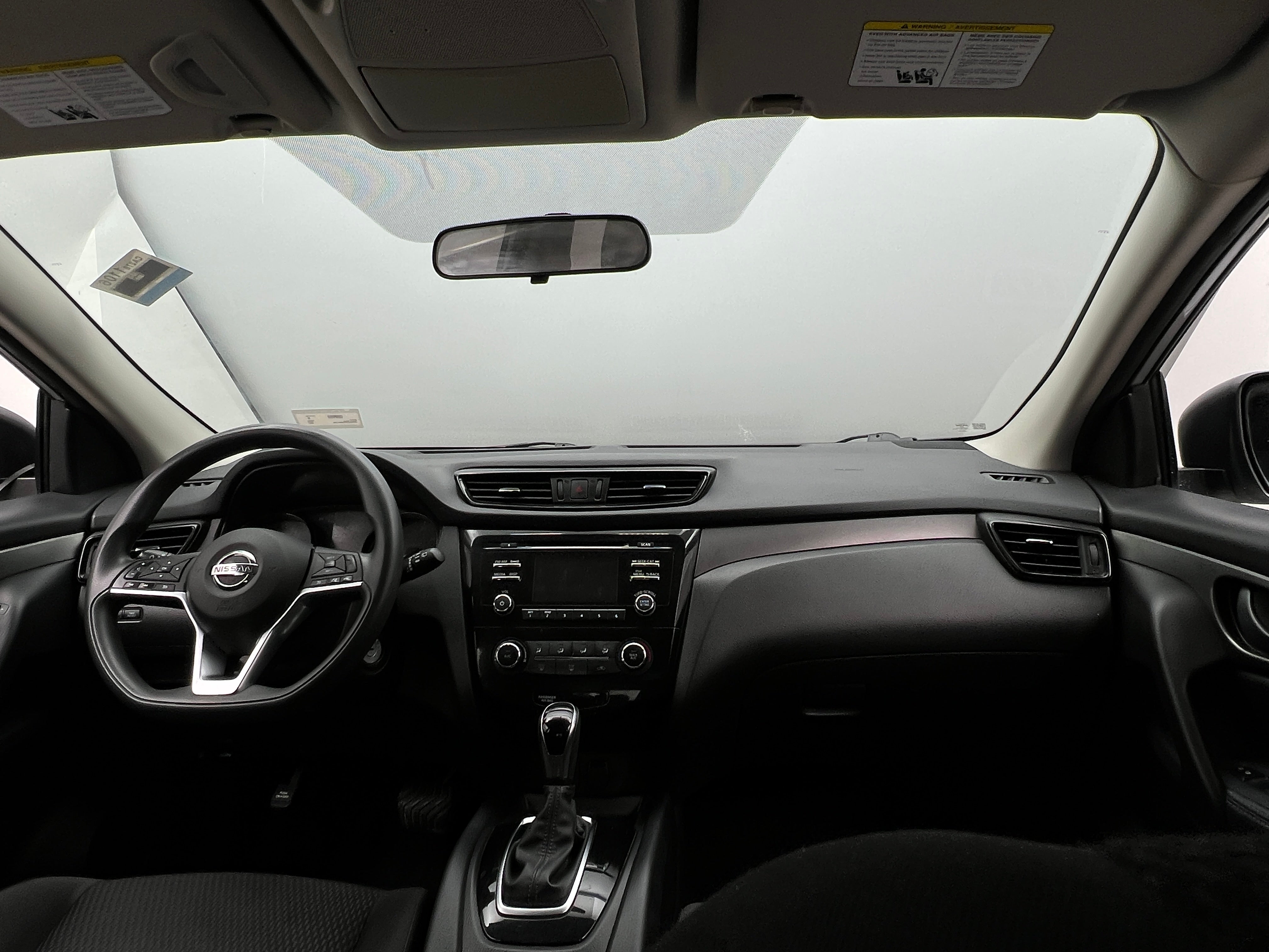 2017 Nissan Rogue Sport S 3