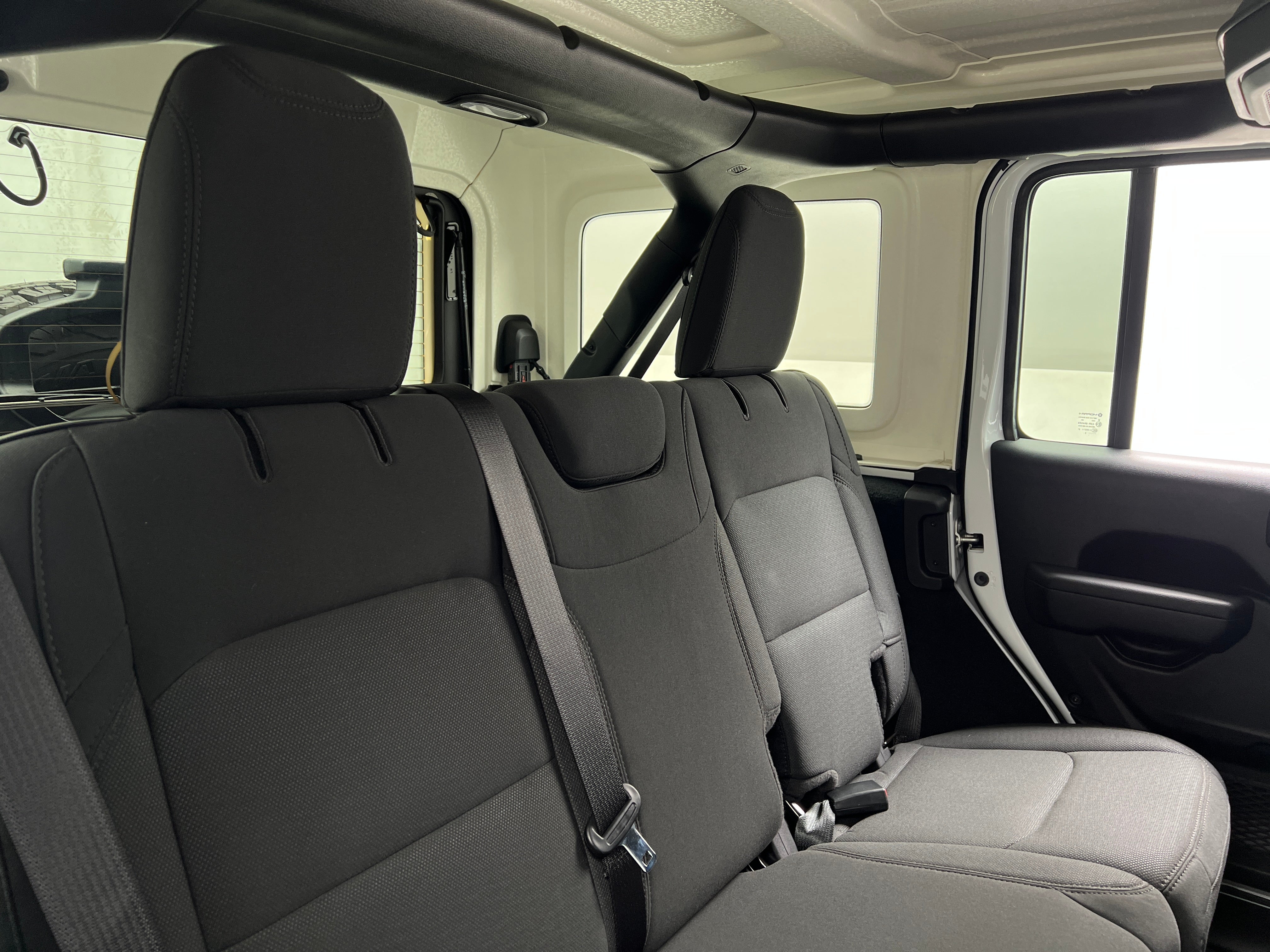 2023 Jeep Wrangler Unlimited High Tide 6