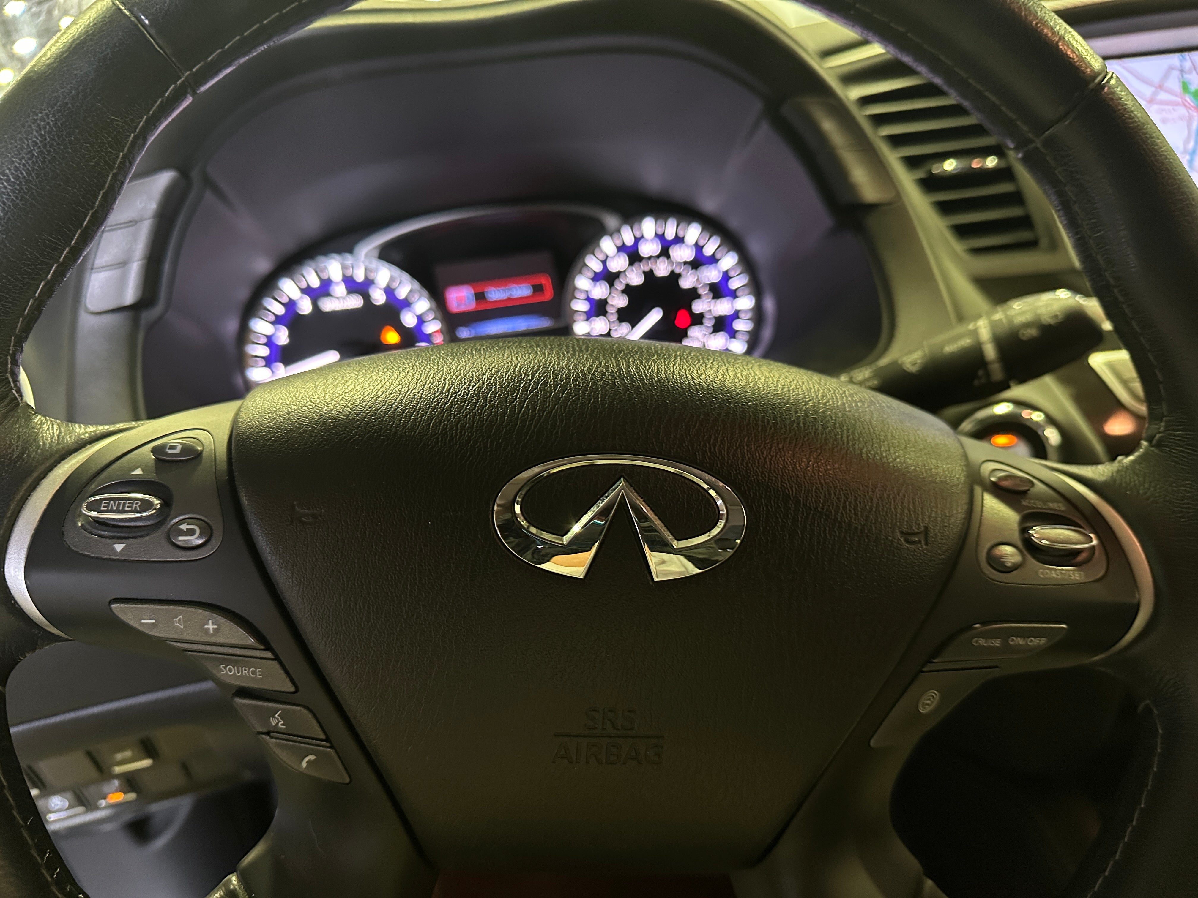 2019 INFINITI QX60 Luxe 4
