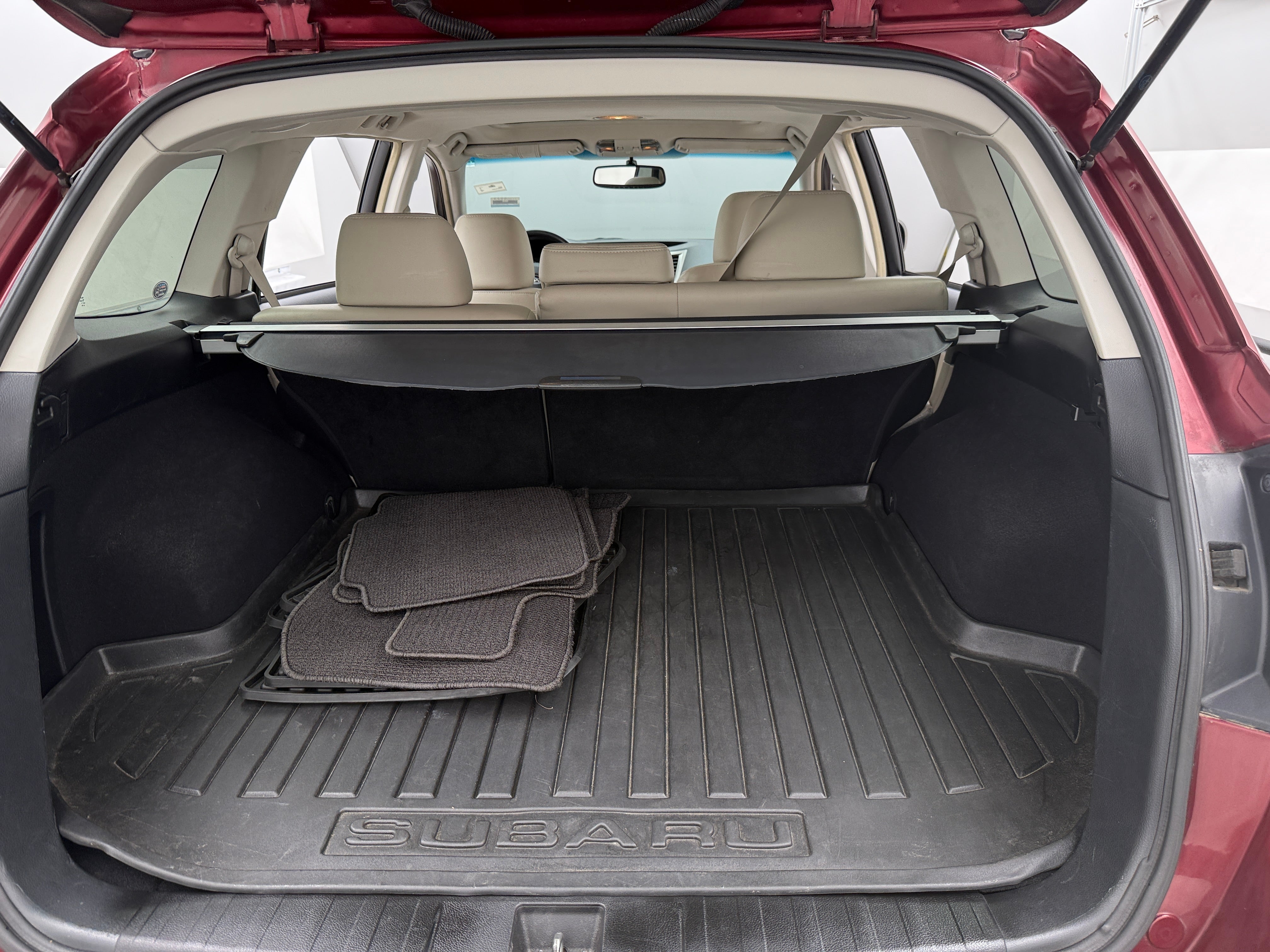 2011 Subaru Outback 3.6R Limited 6