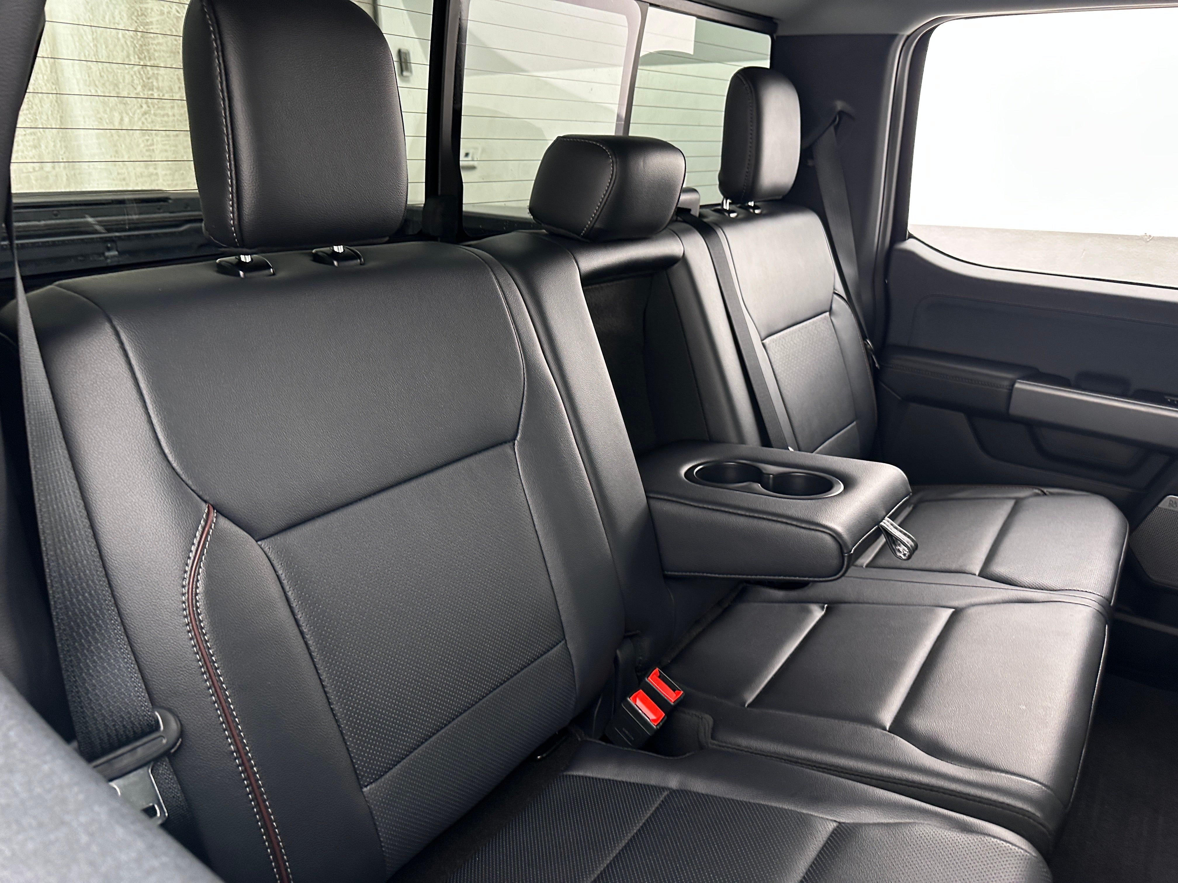 2023 Ford Econoline E-150 5