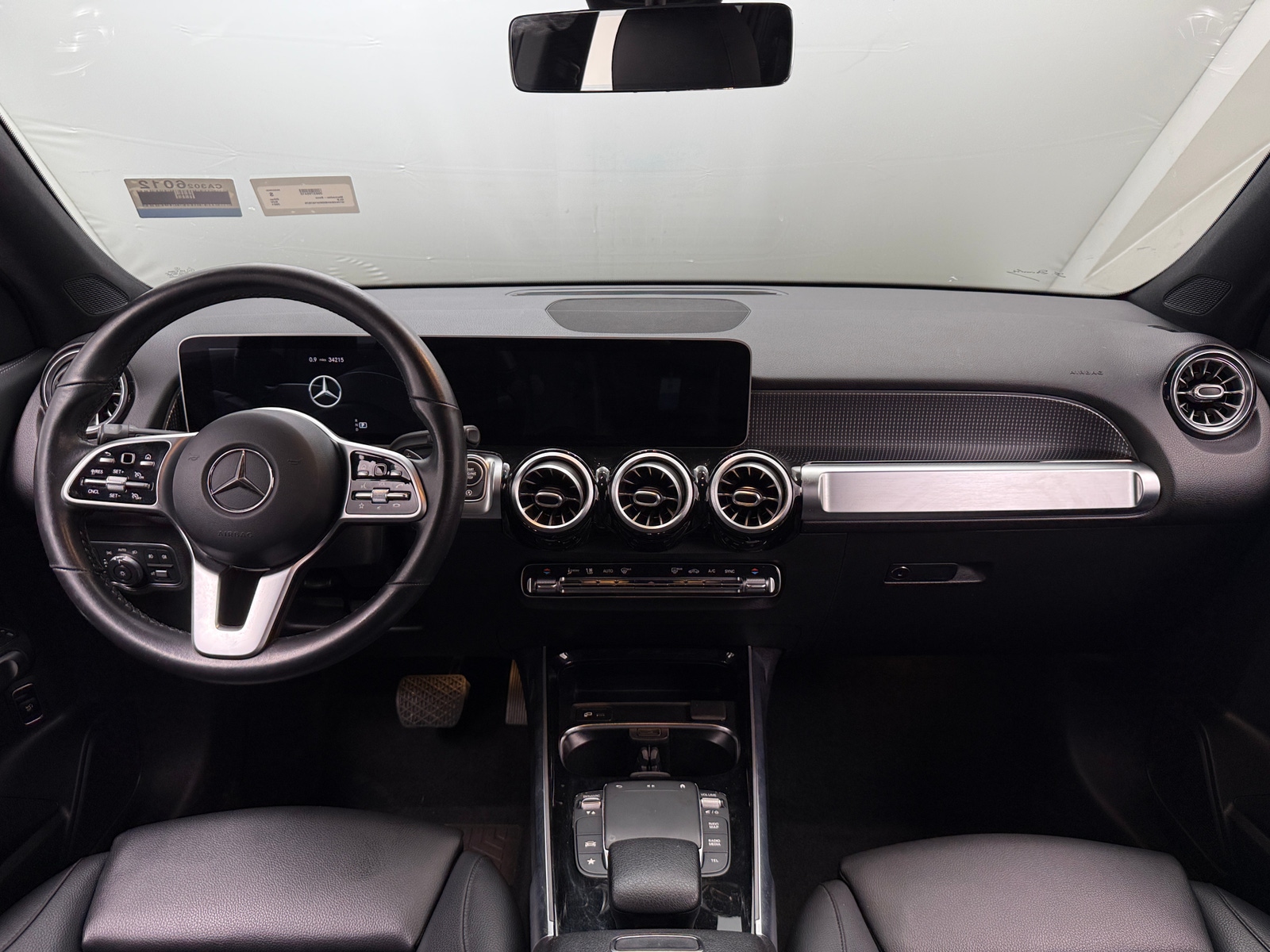 Thumbnail: 2021 Mercedes-Benz GLB - 2