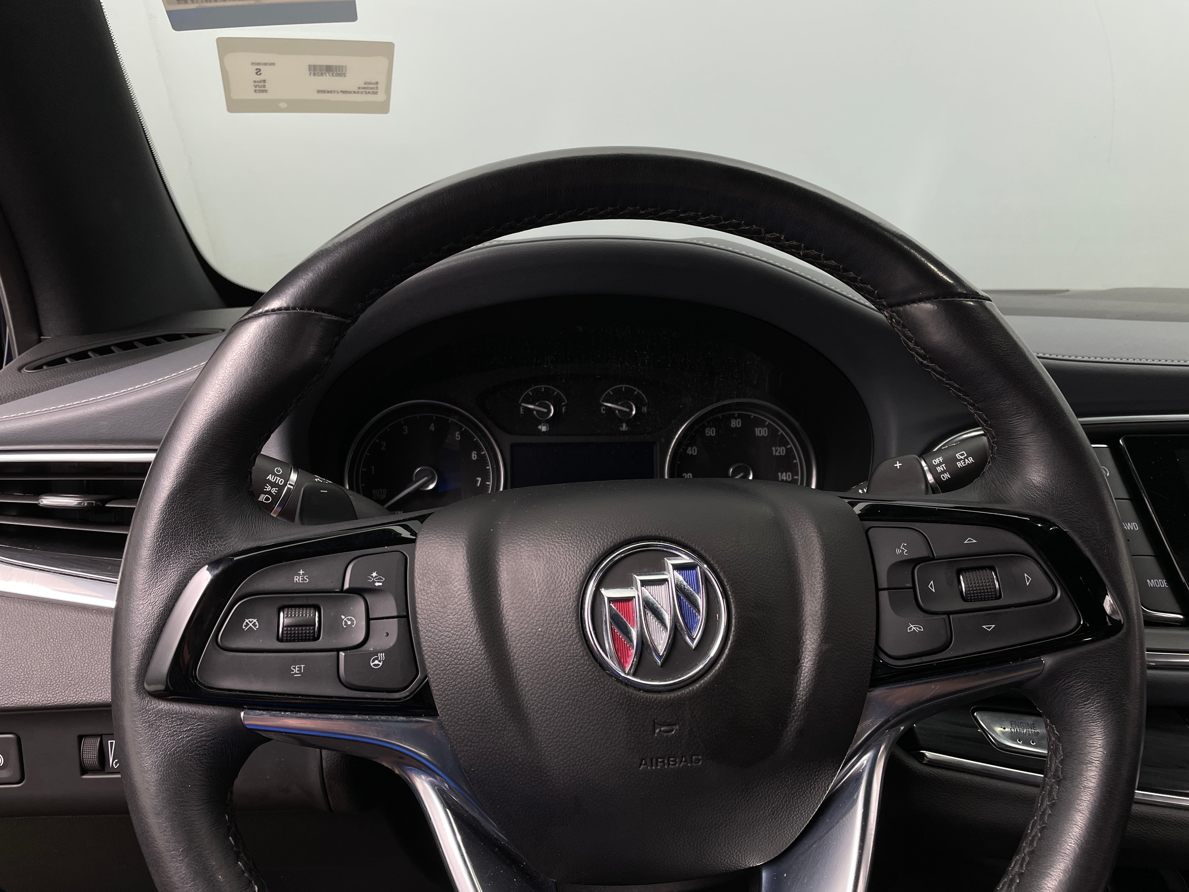 2023 Buick Enclave Essence 4