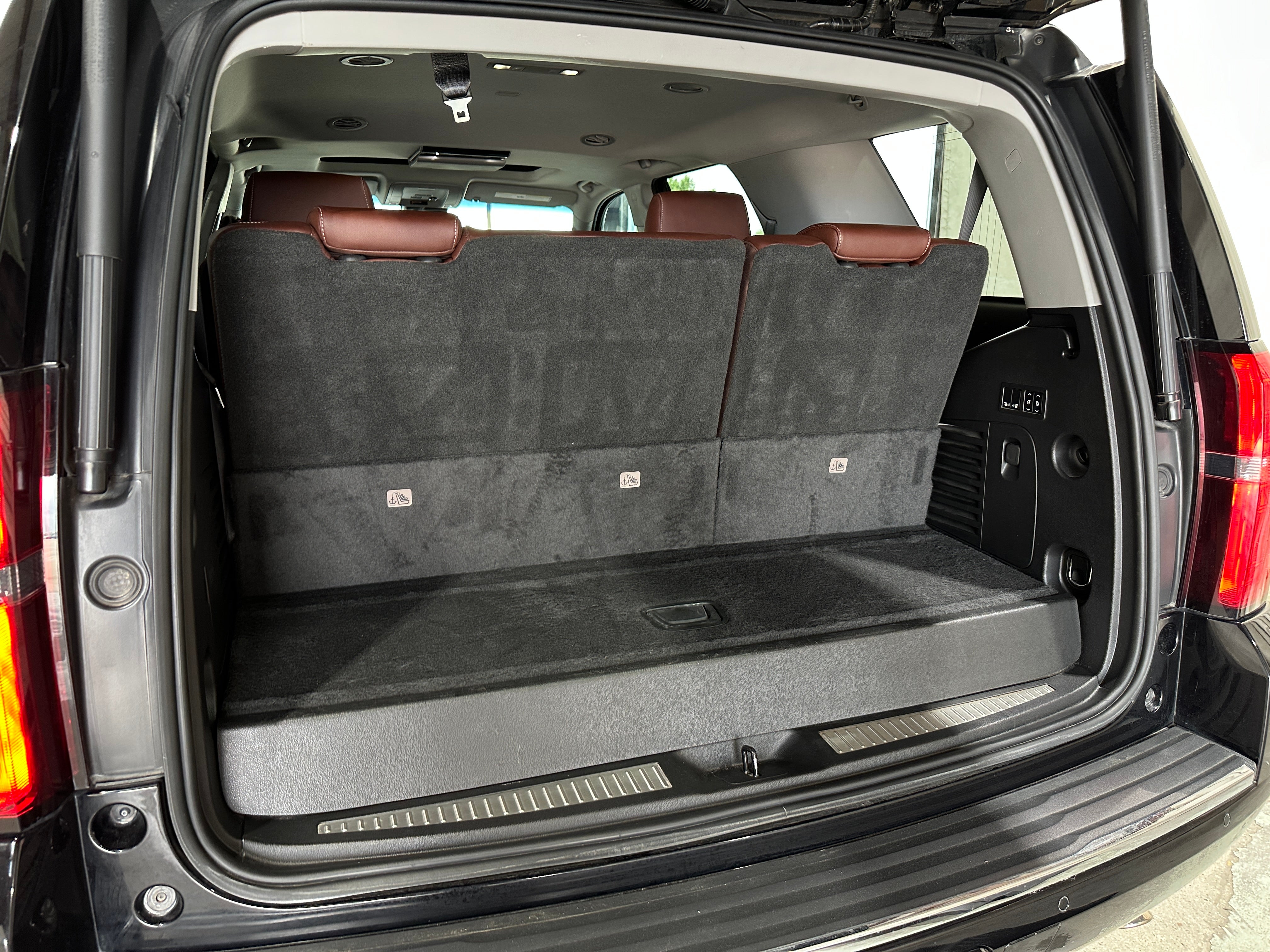 2019 Chevrolet Tahoe Premier 6