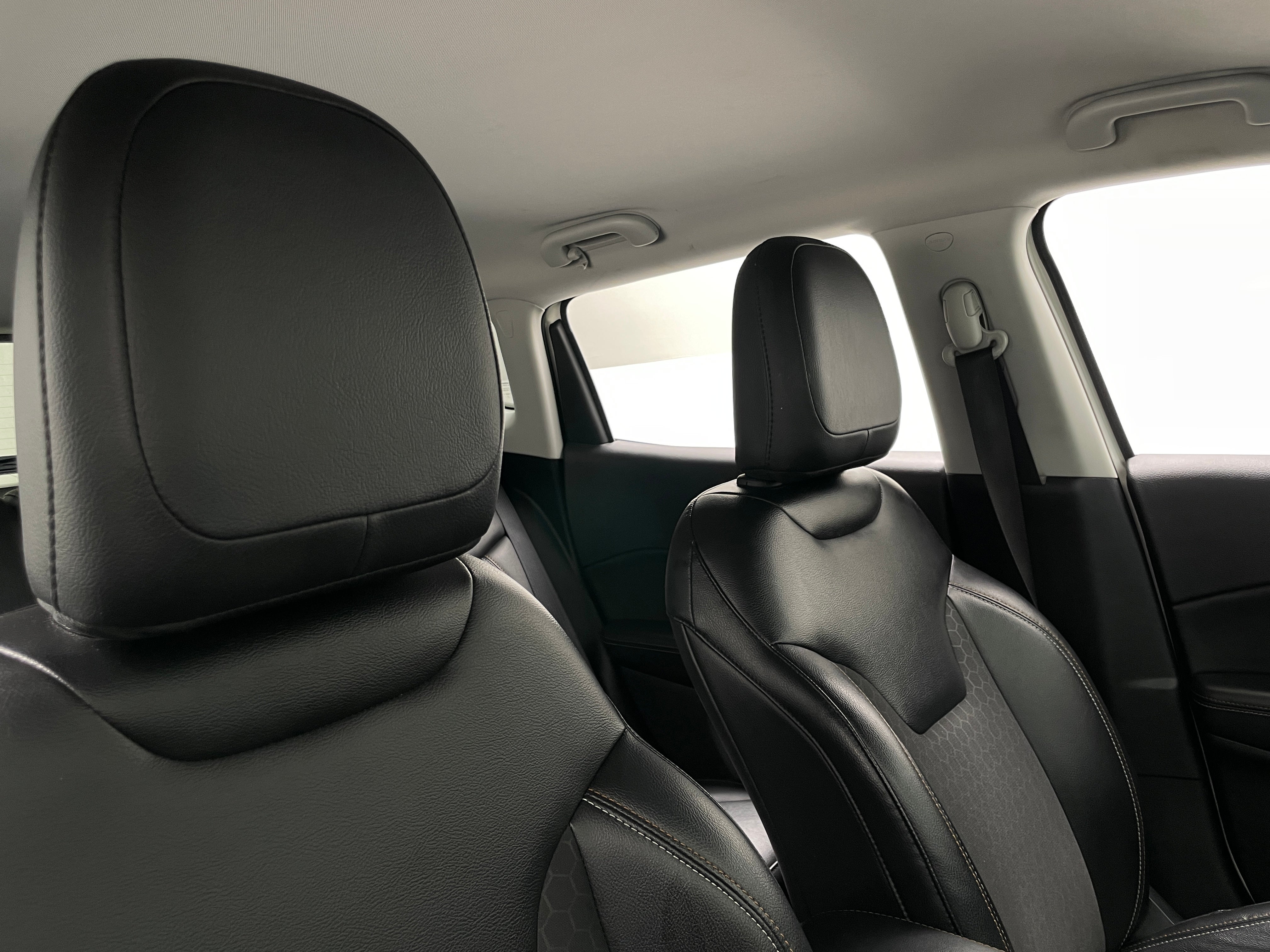 2018 Jeep Compass Latitude 2