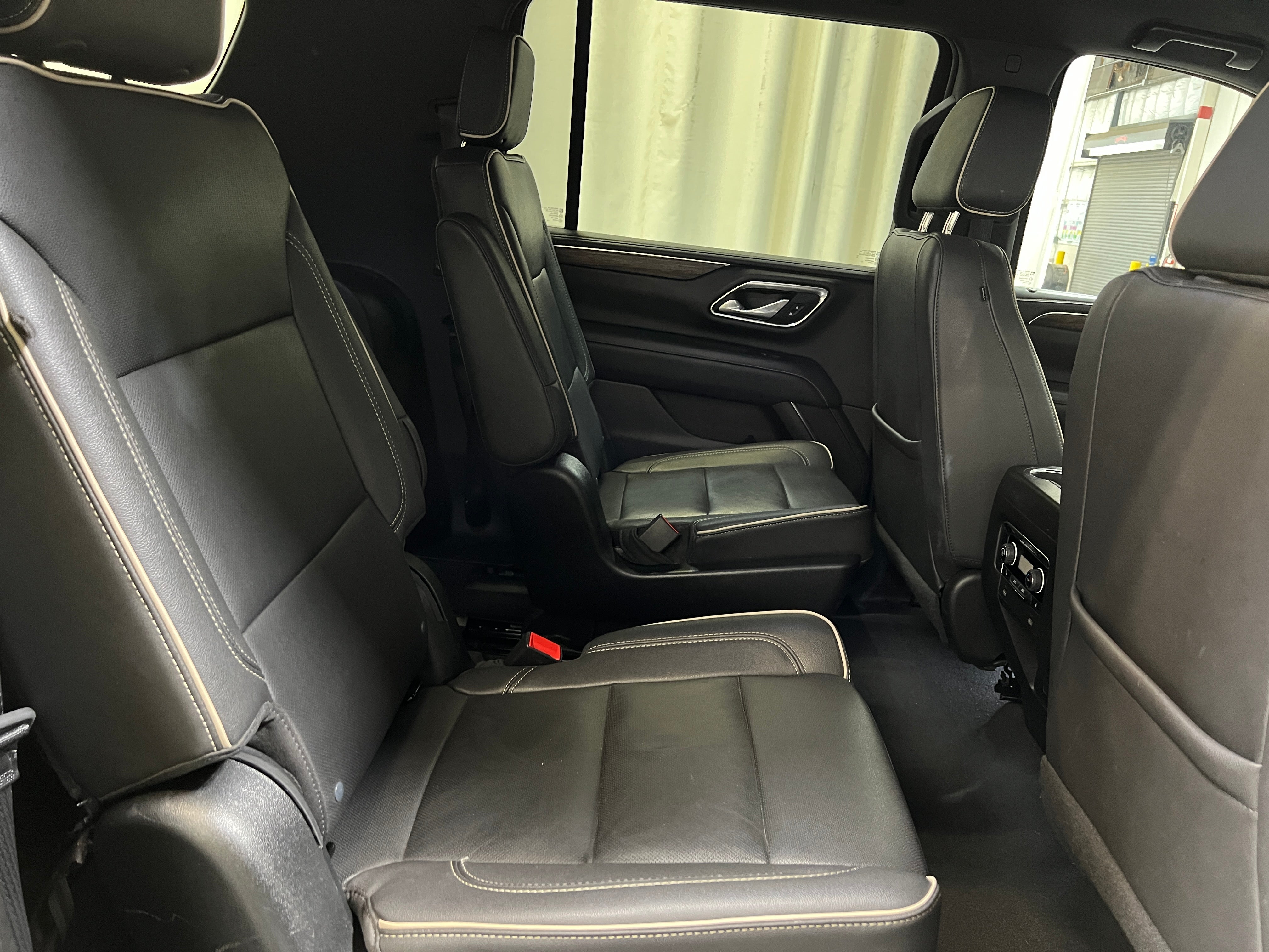 2023 Chevrolet Suburban Premier 5