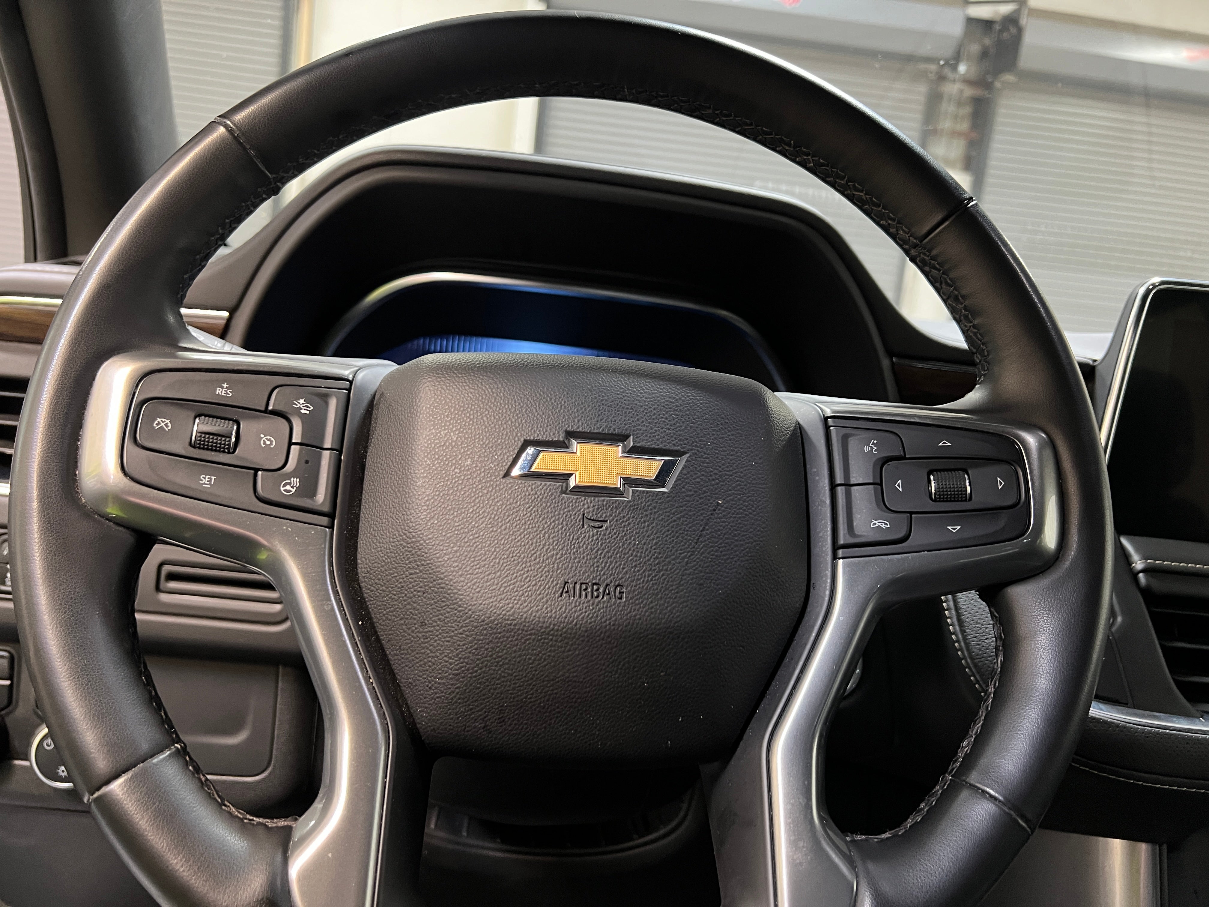 2023 Chevrolet Suburban Premier 4