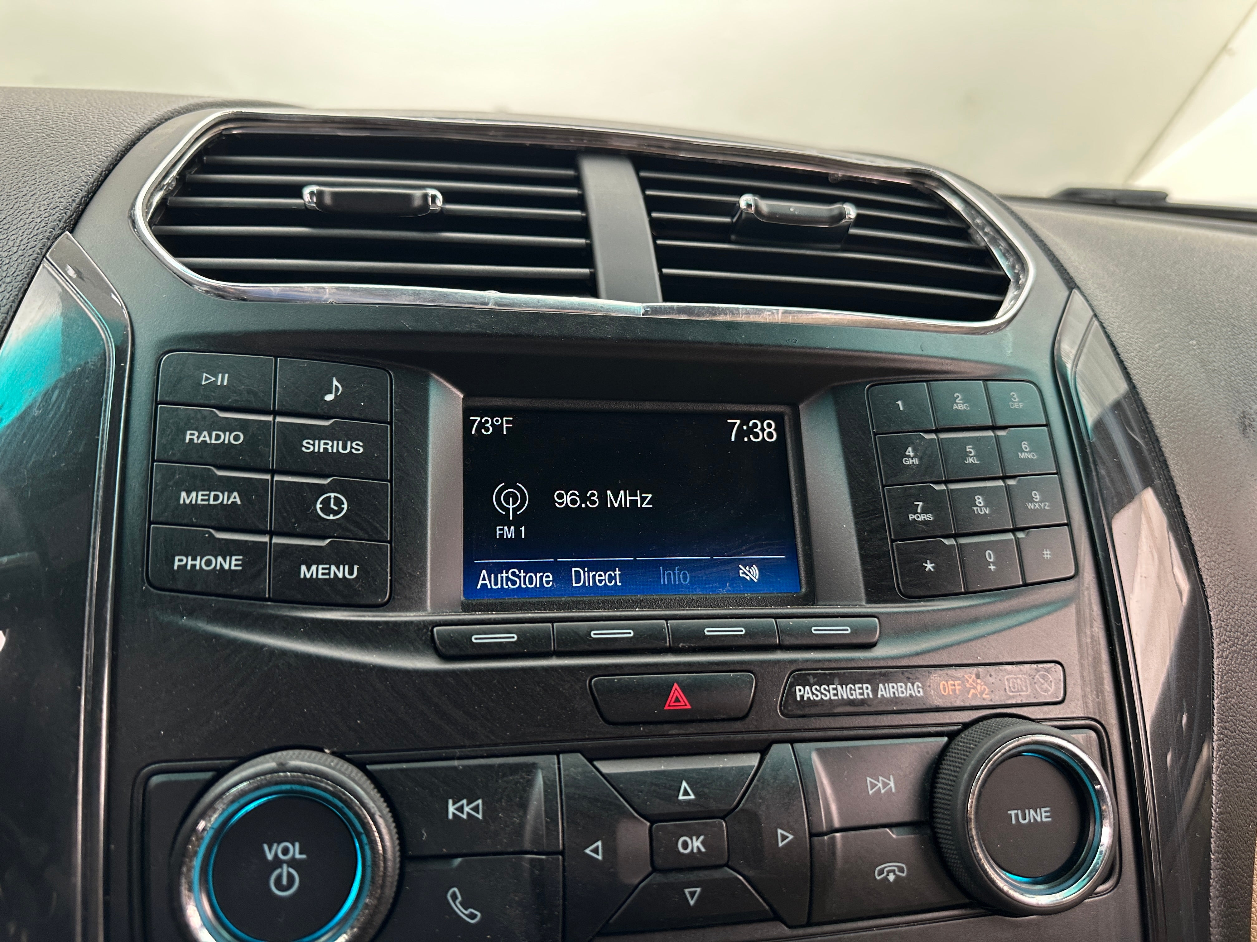 2017 Ford Explorer Base 4