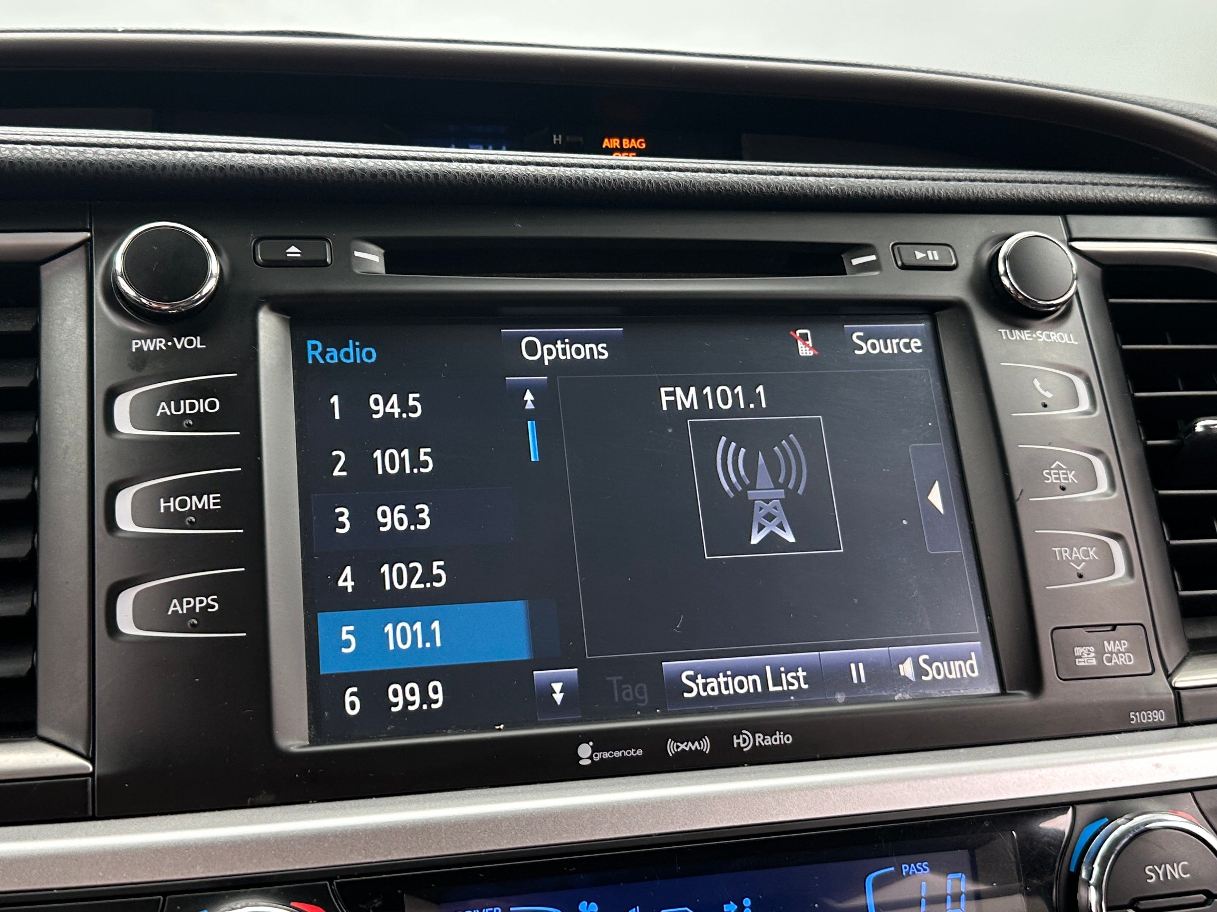 2019 Toyota Highlander XLE 3