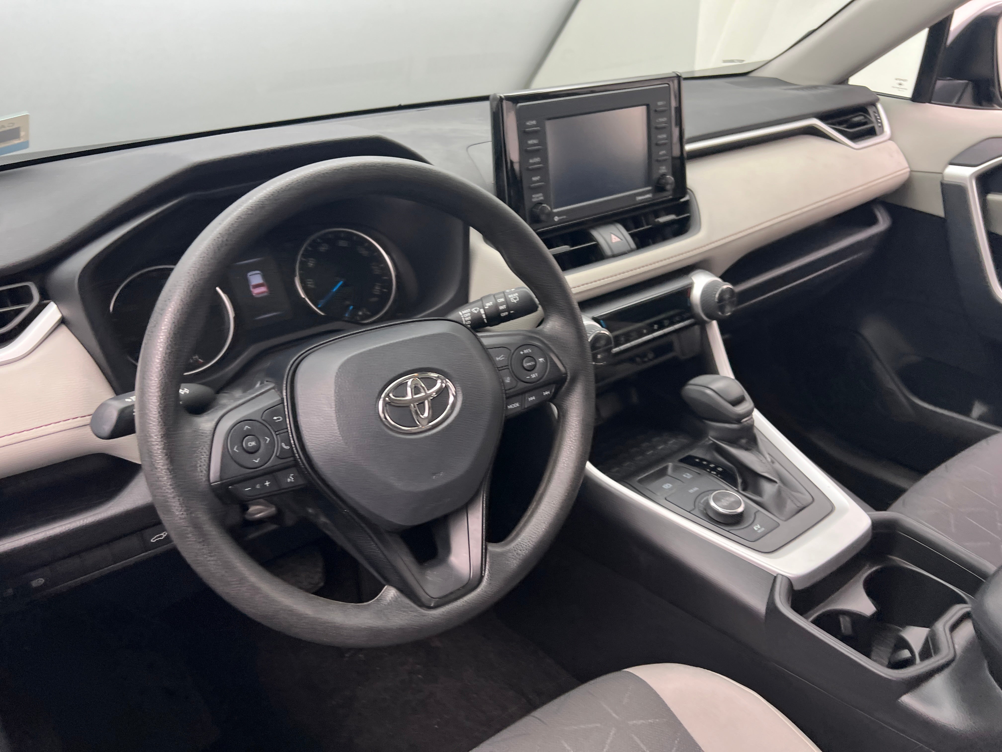 2021 Toyota RAV4 XLE 5