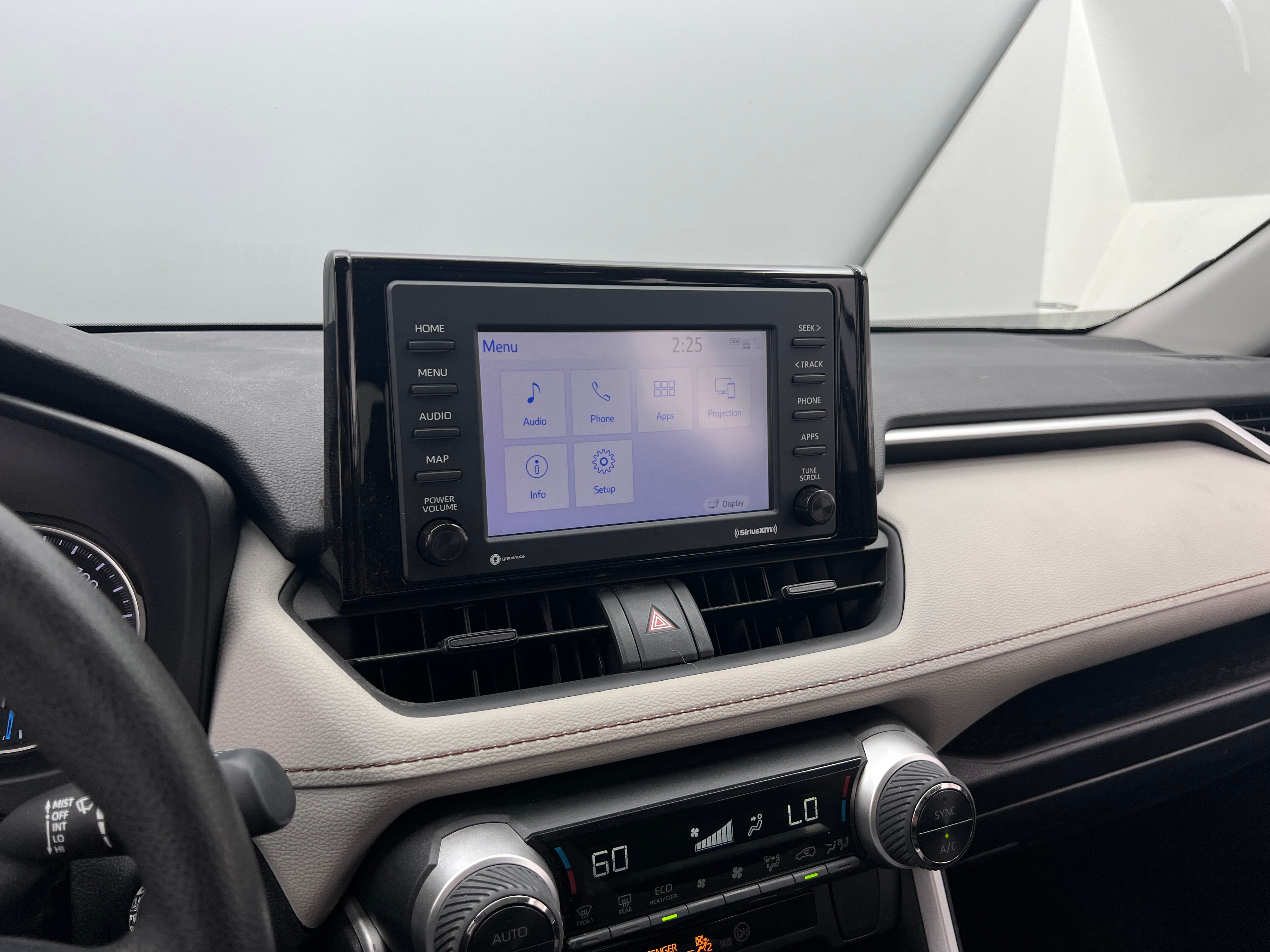 2021 Toyota RAV4 XLE 4