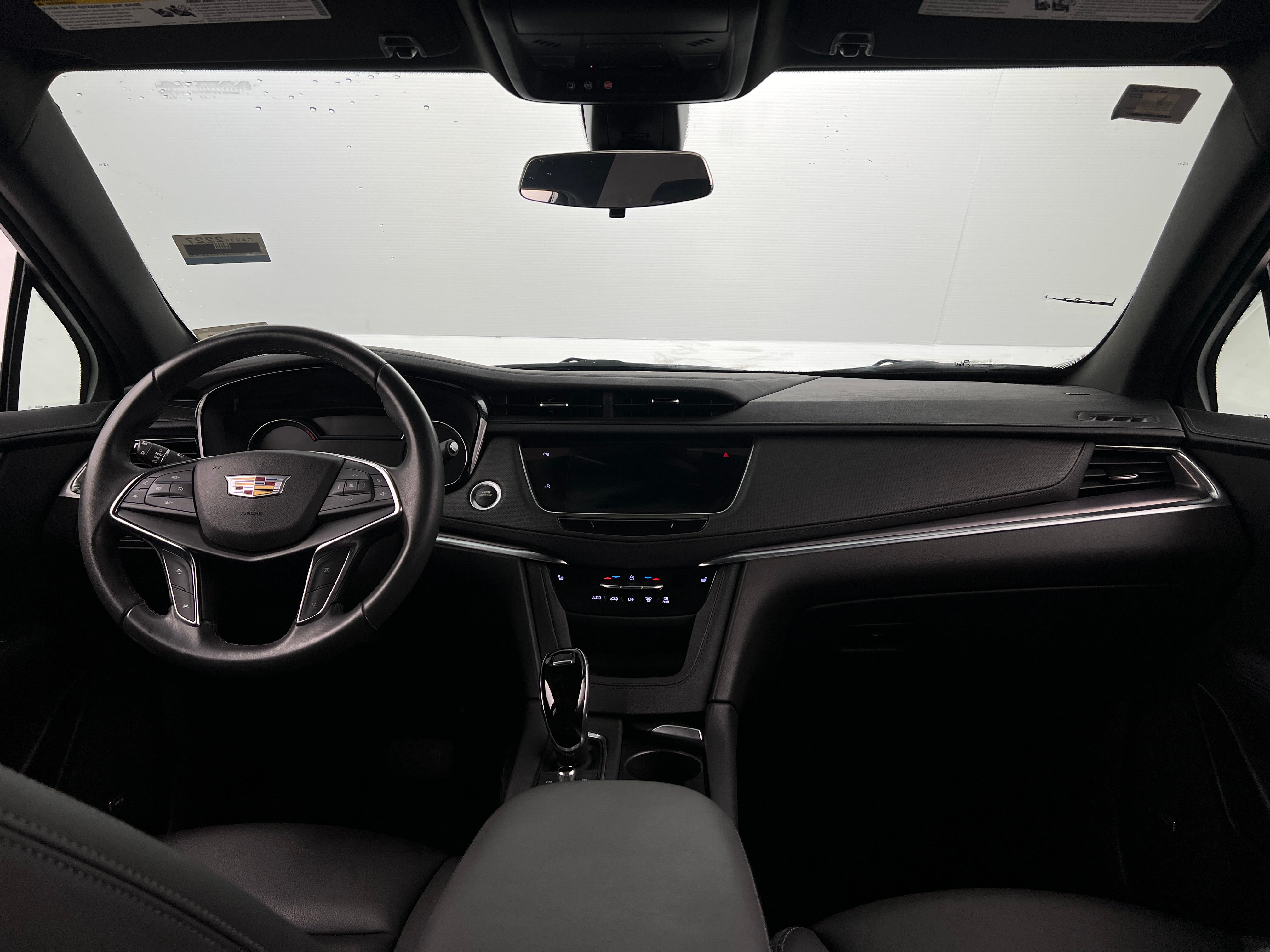 2022 Cadillac XT5 Luxury 2