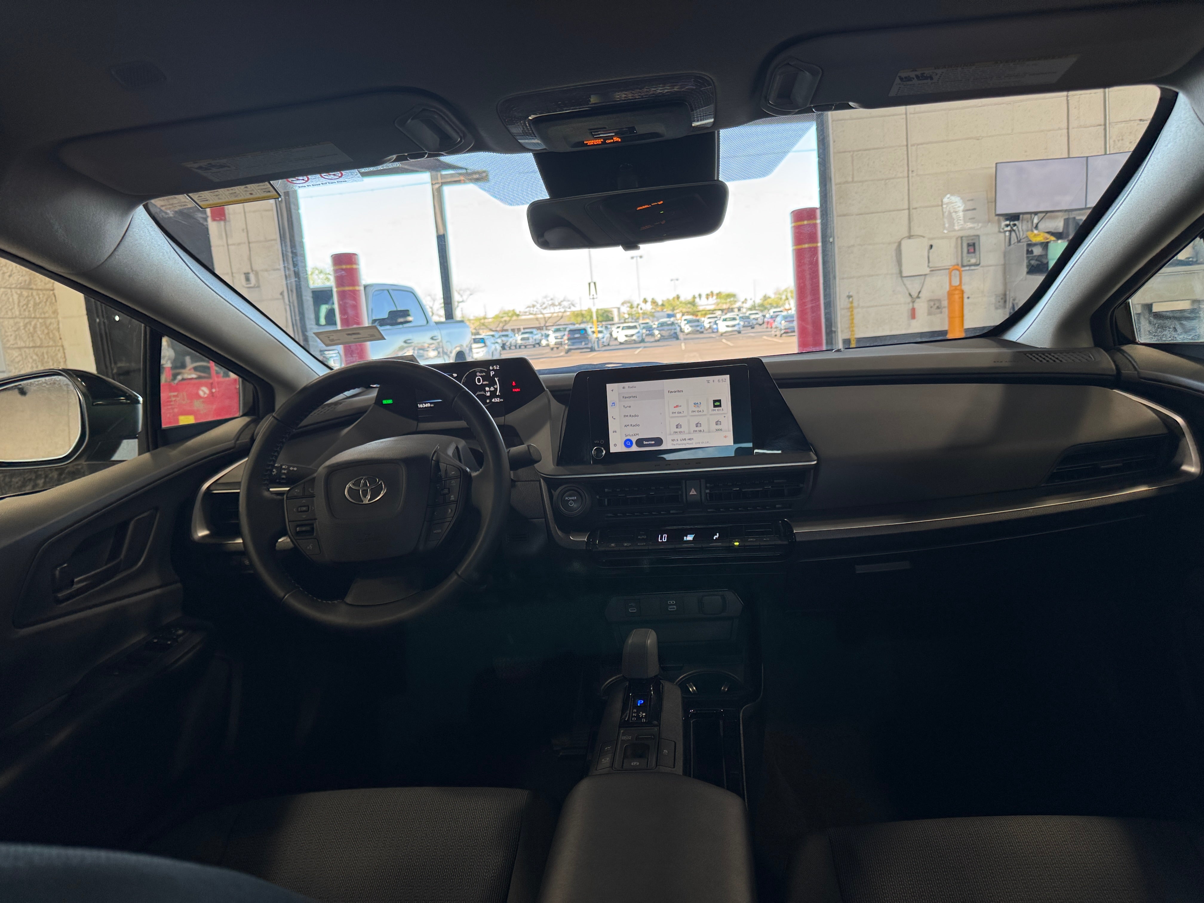 2024 Toyota Prius LE 3