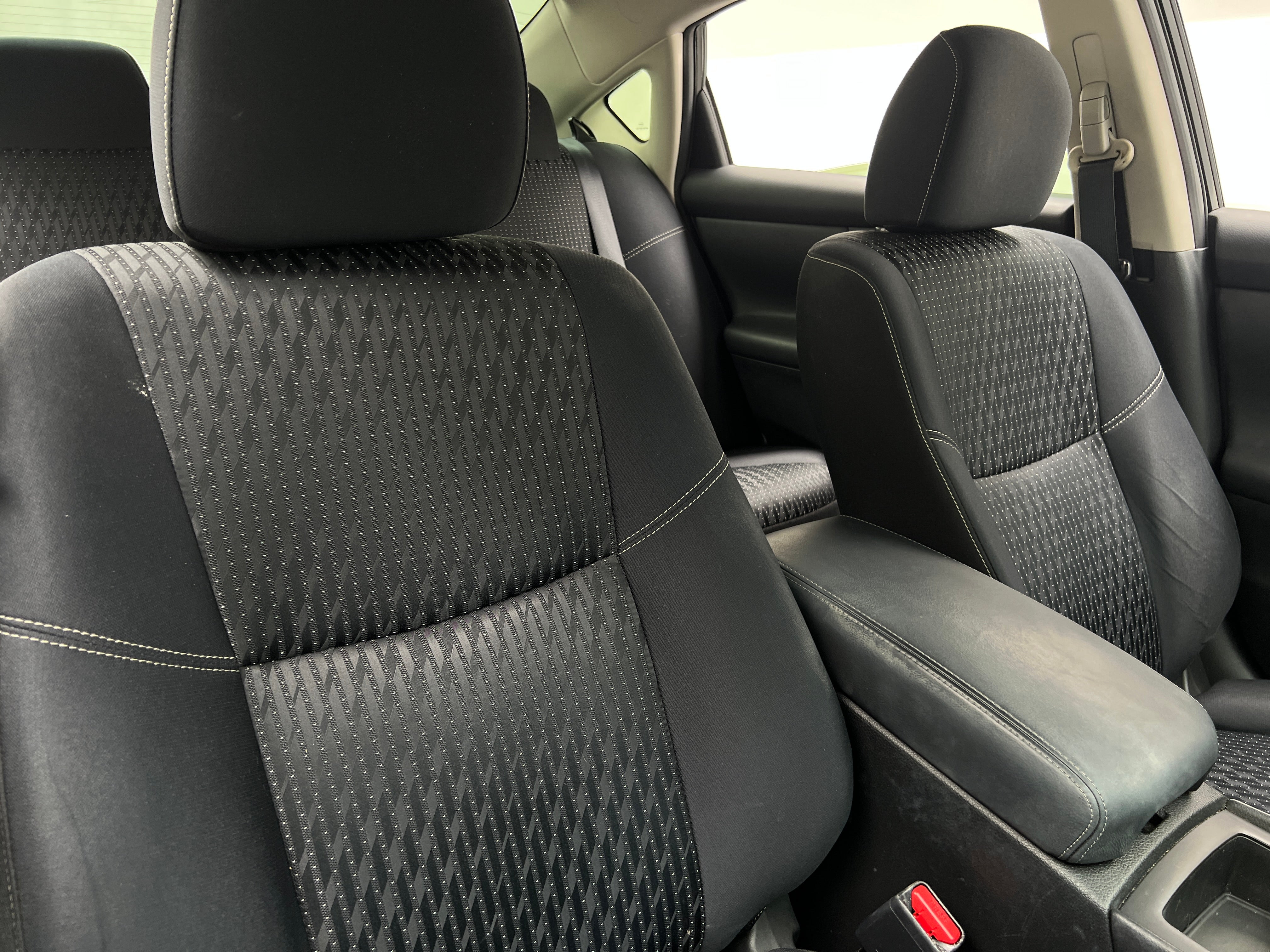 2016 Nissan Altima SV 2