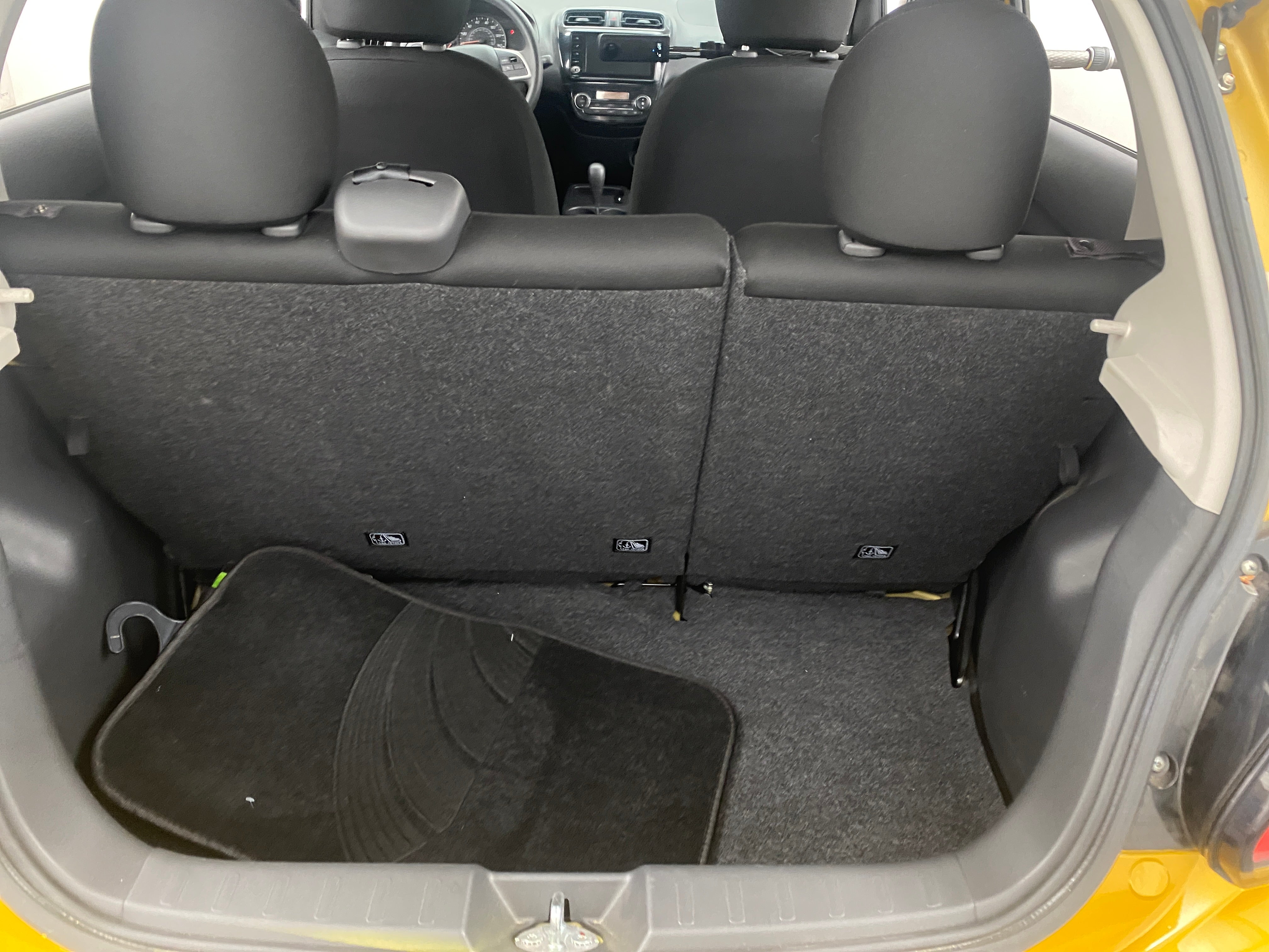 2022 Mitsubishi Mirage ES 7