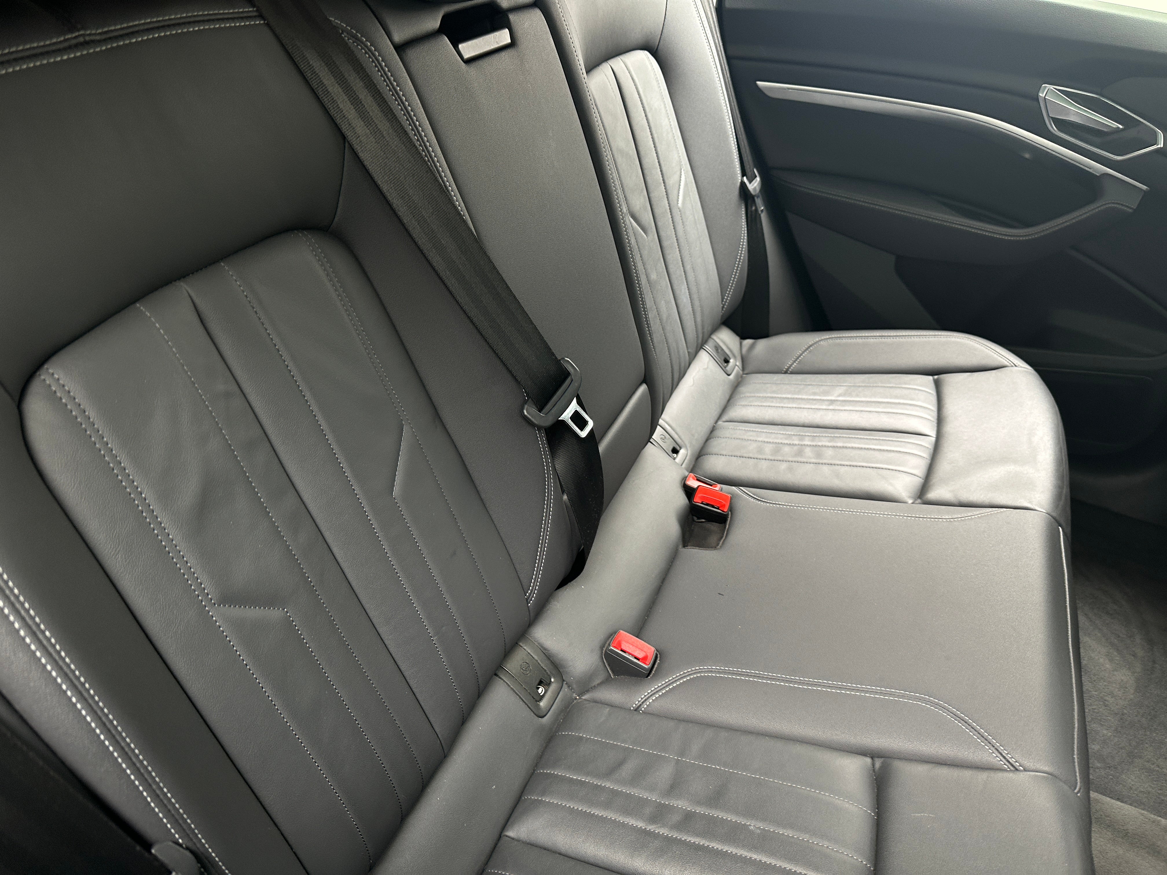 2021 Audi e-tron S Premium 5