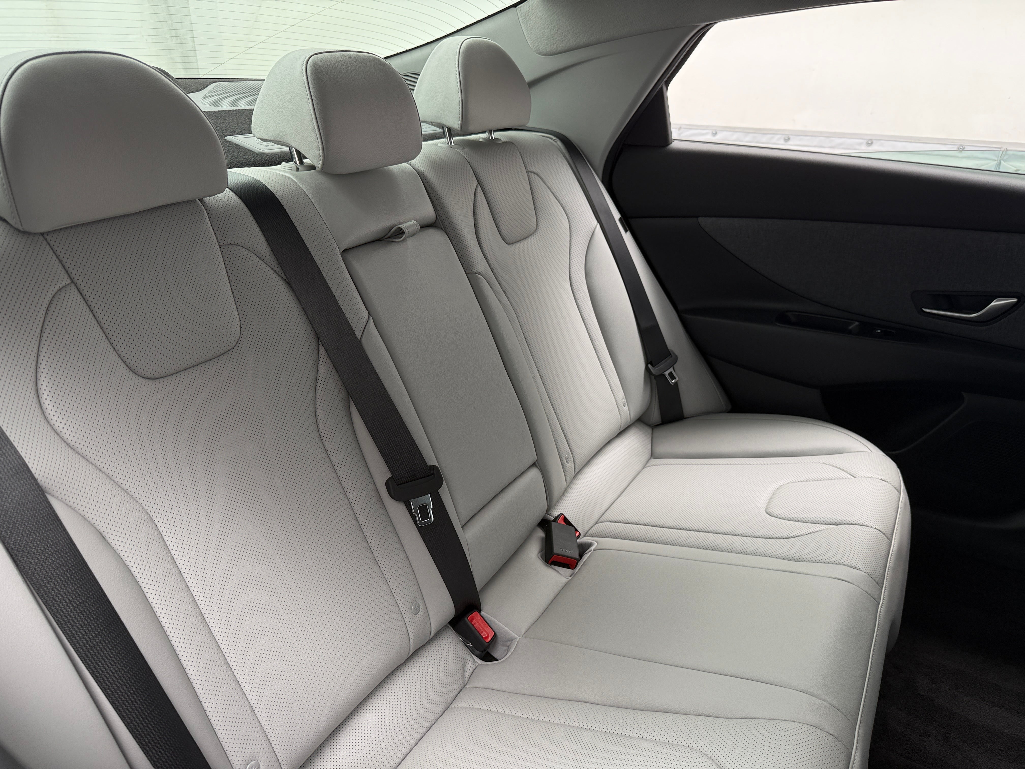 2025 Hyundai Elantra Limited Edition 5