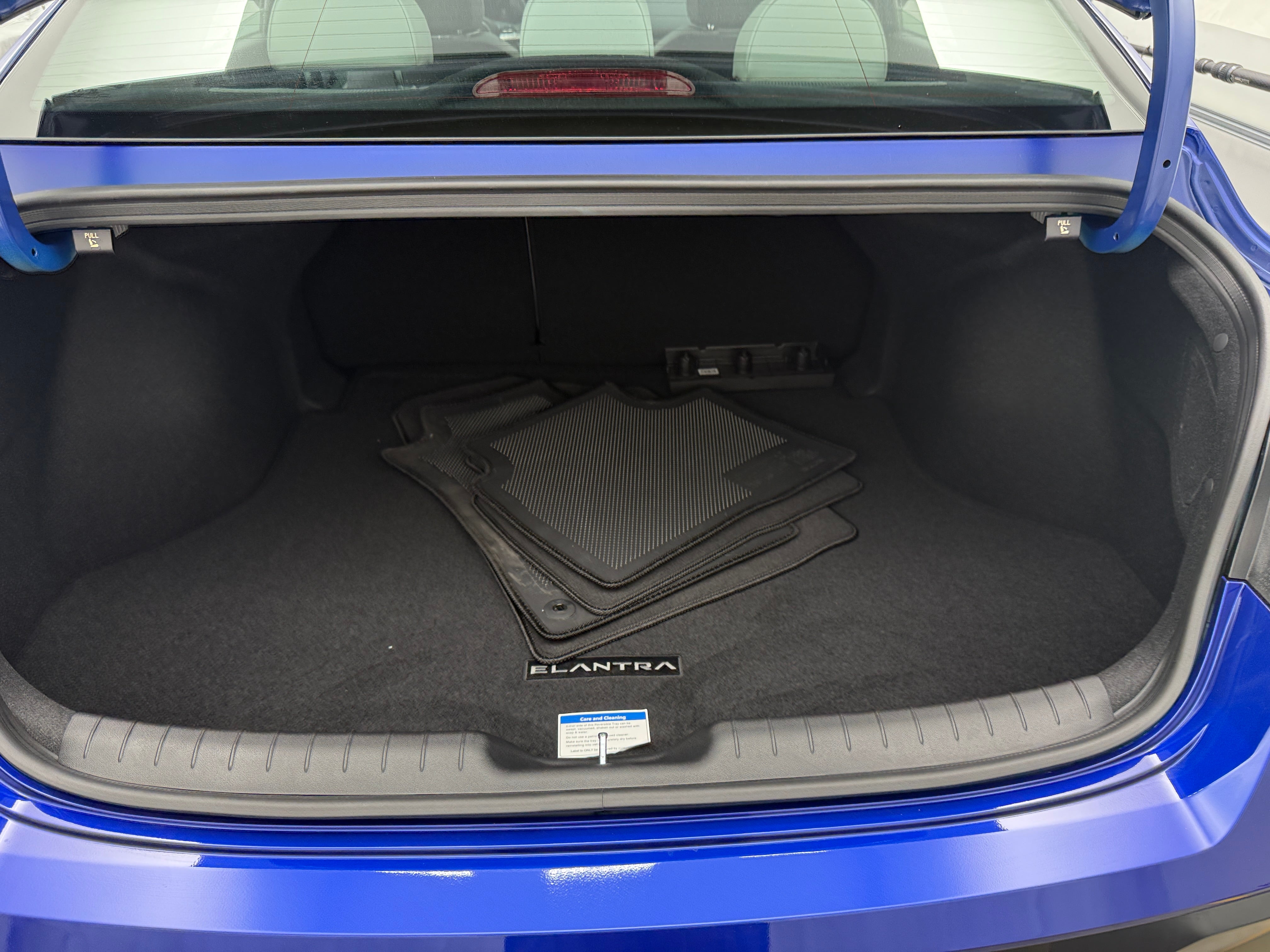 2025 Hyundai Elantra Limited Edition 6