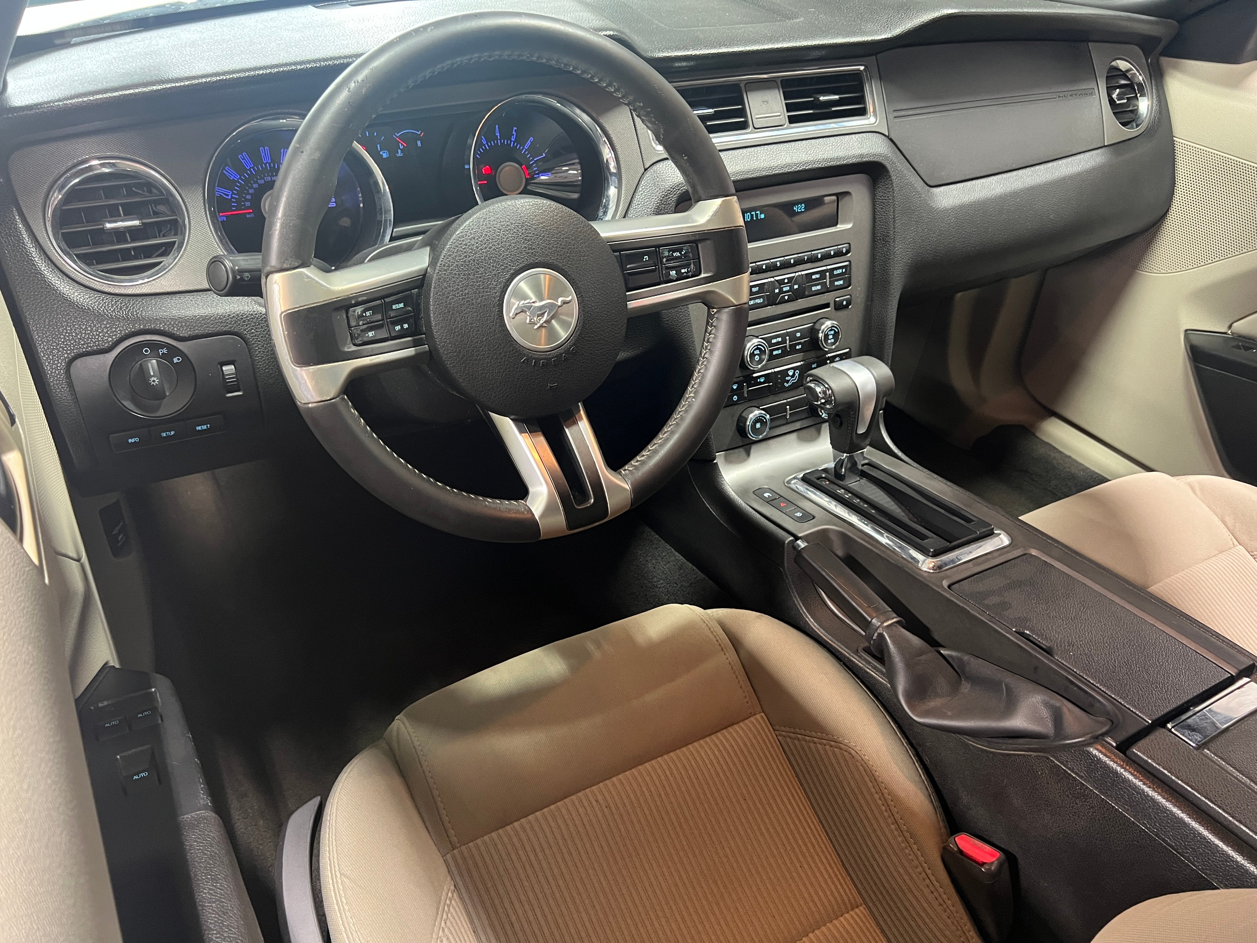 2011 Ford Mustang Base 3