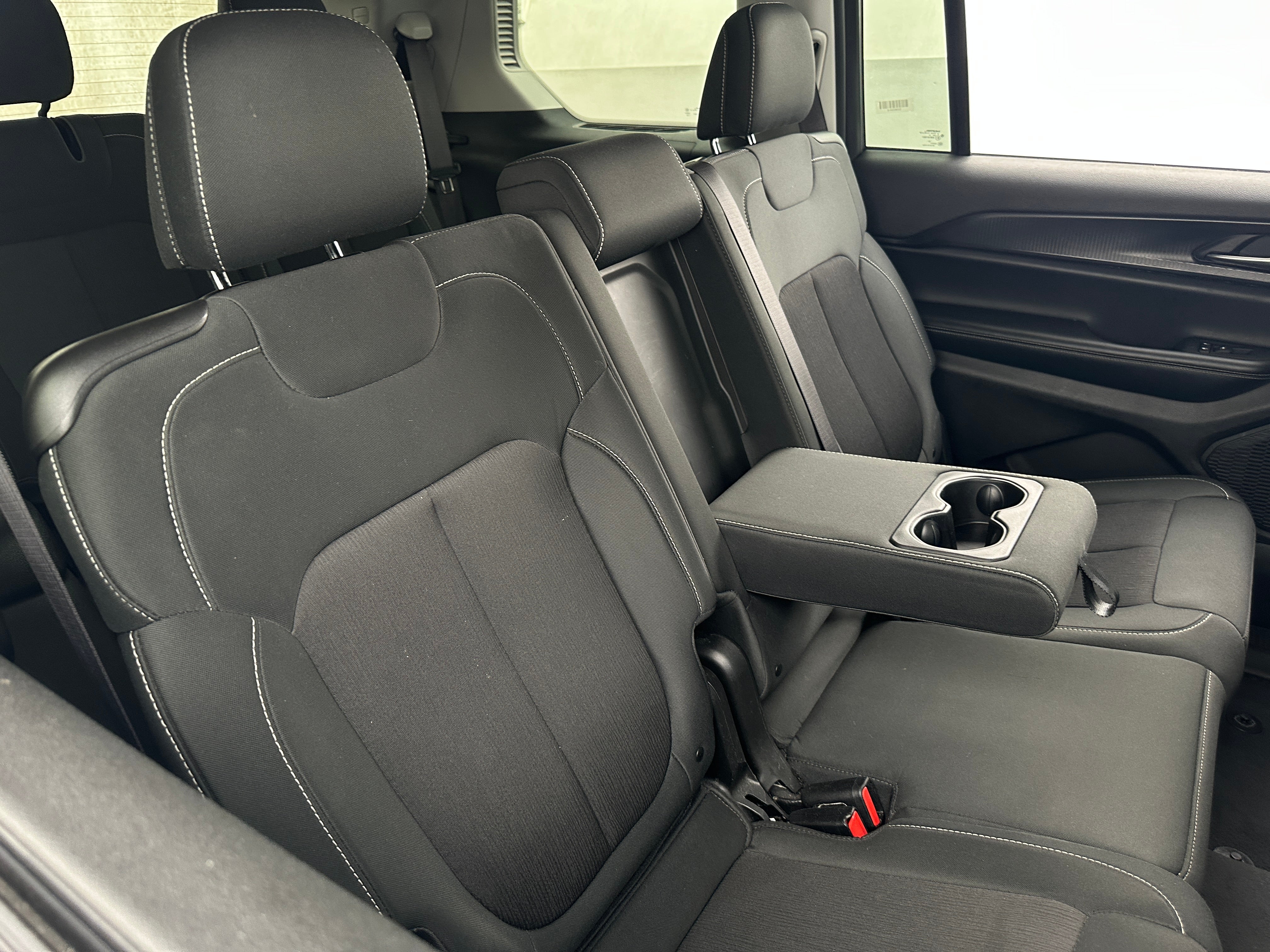 2023 Jeep Grand Cherokee L Laredo 6