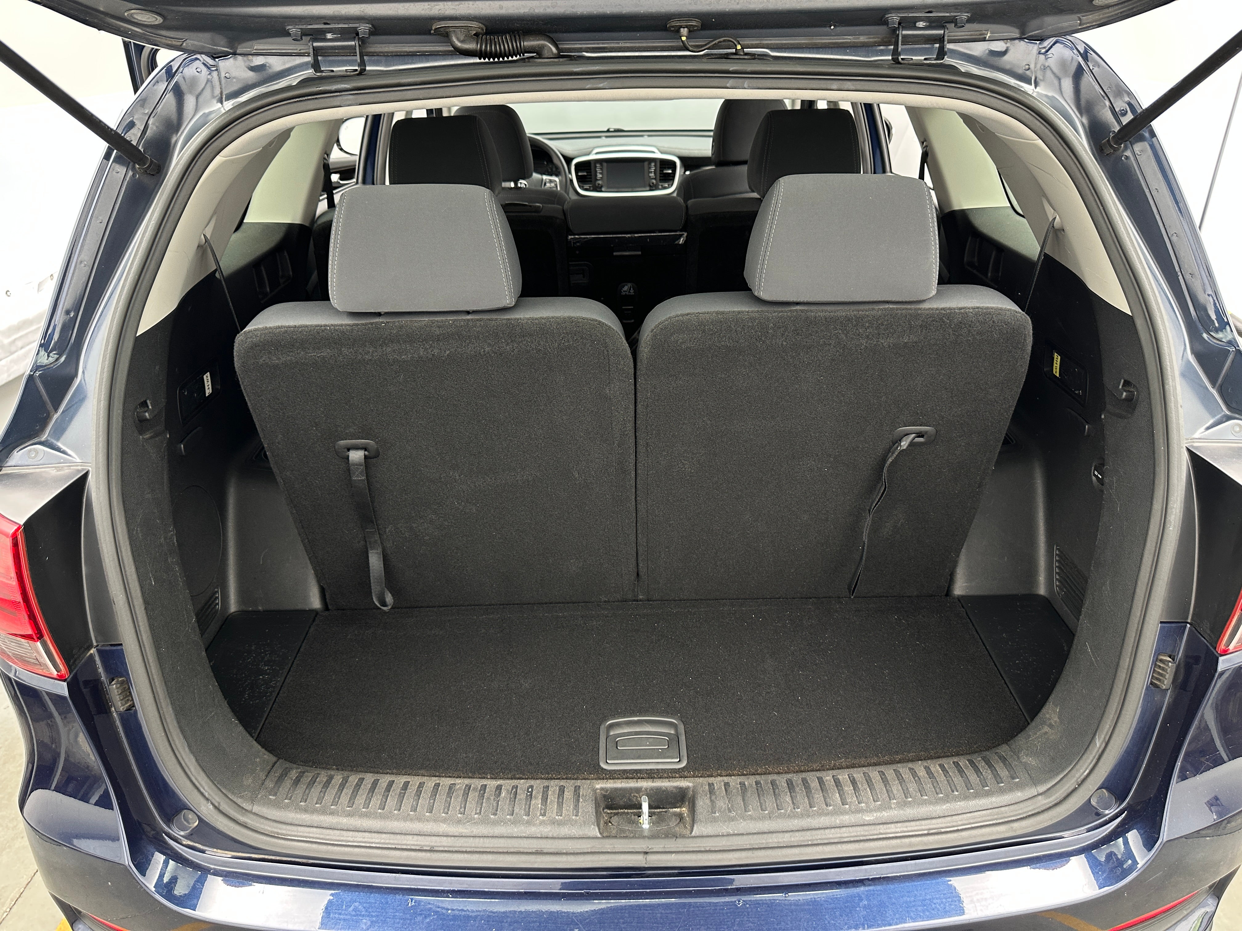 2019 Kia Sorento LX 7