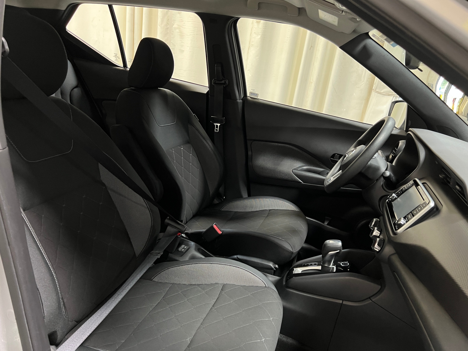 Thumbnail: 2020 Nissan Kicks - 2