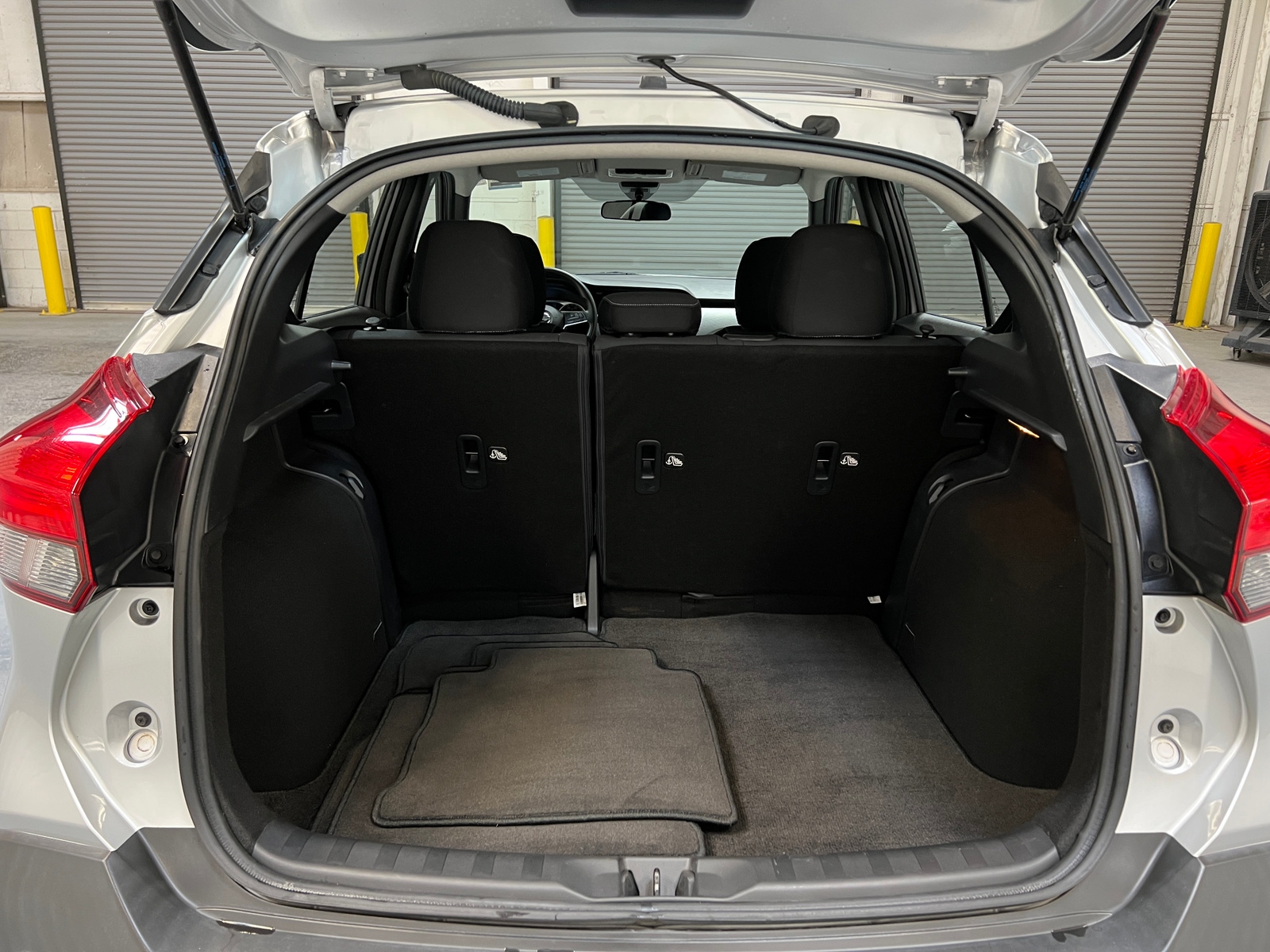 Thumbnail: 2020 Nissan Kicks - 7