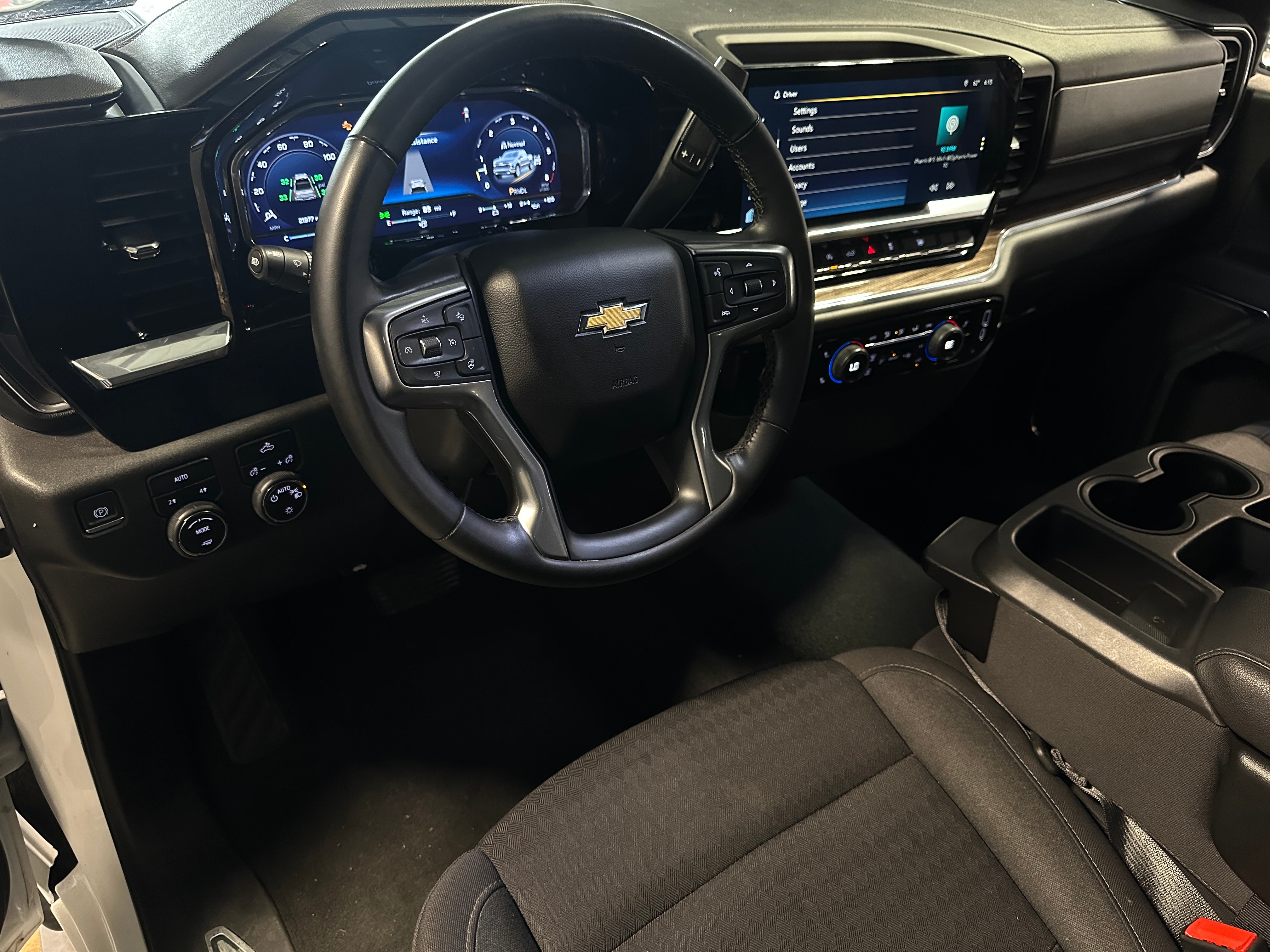 2023 Chevrolet Silverado 1500 LT 2