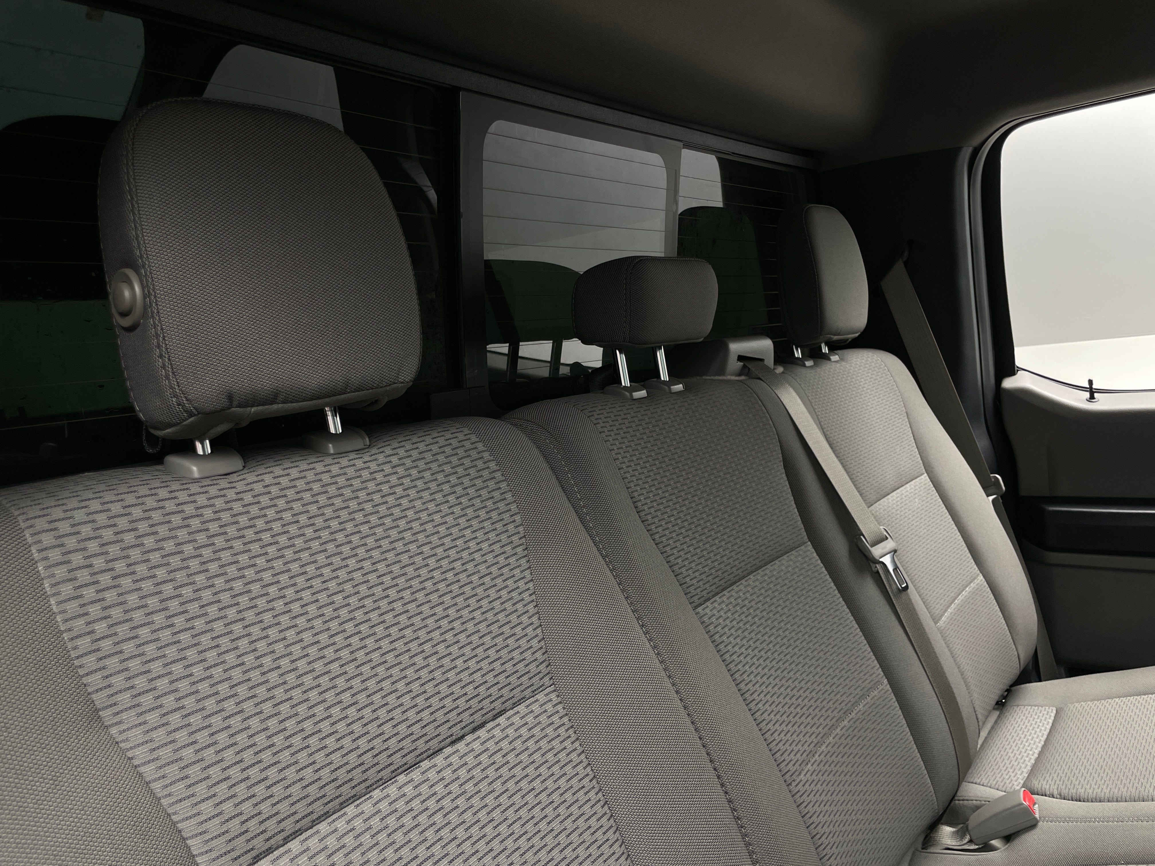 2017 Ford Econoline E-150 6