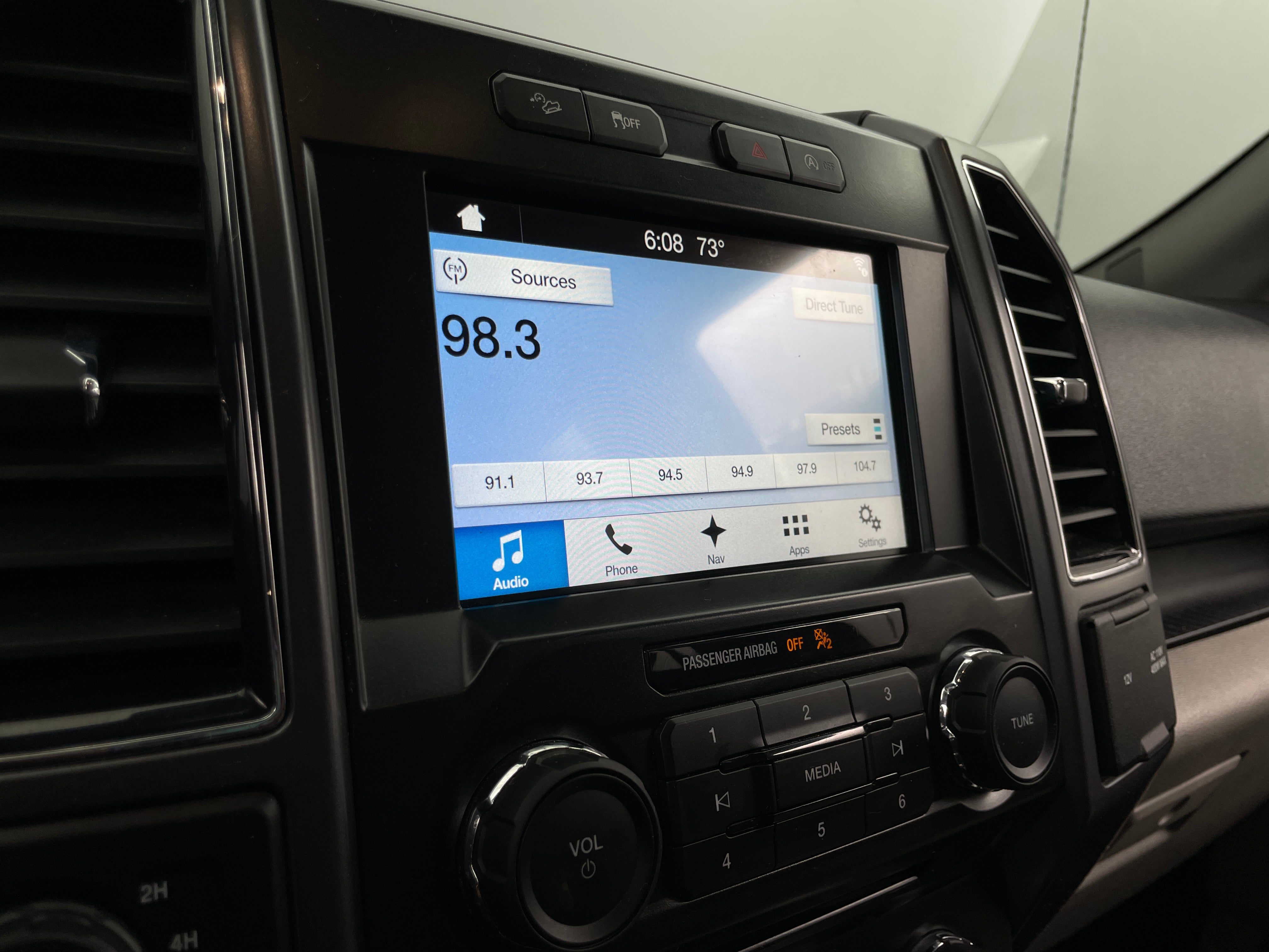 2017 Ford Econoline E-150 4