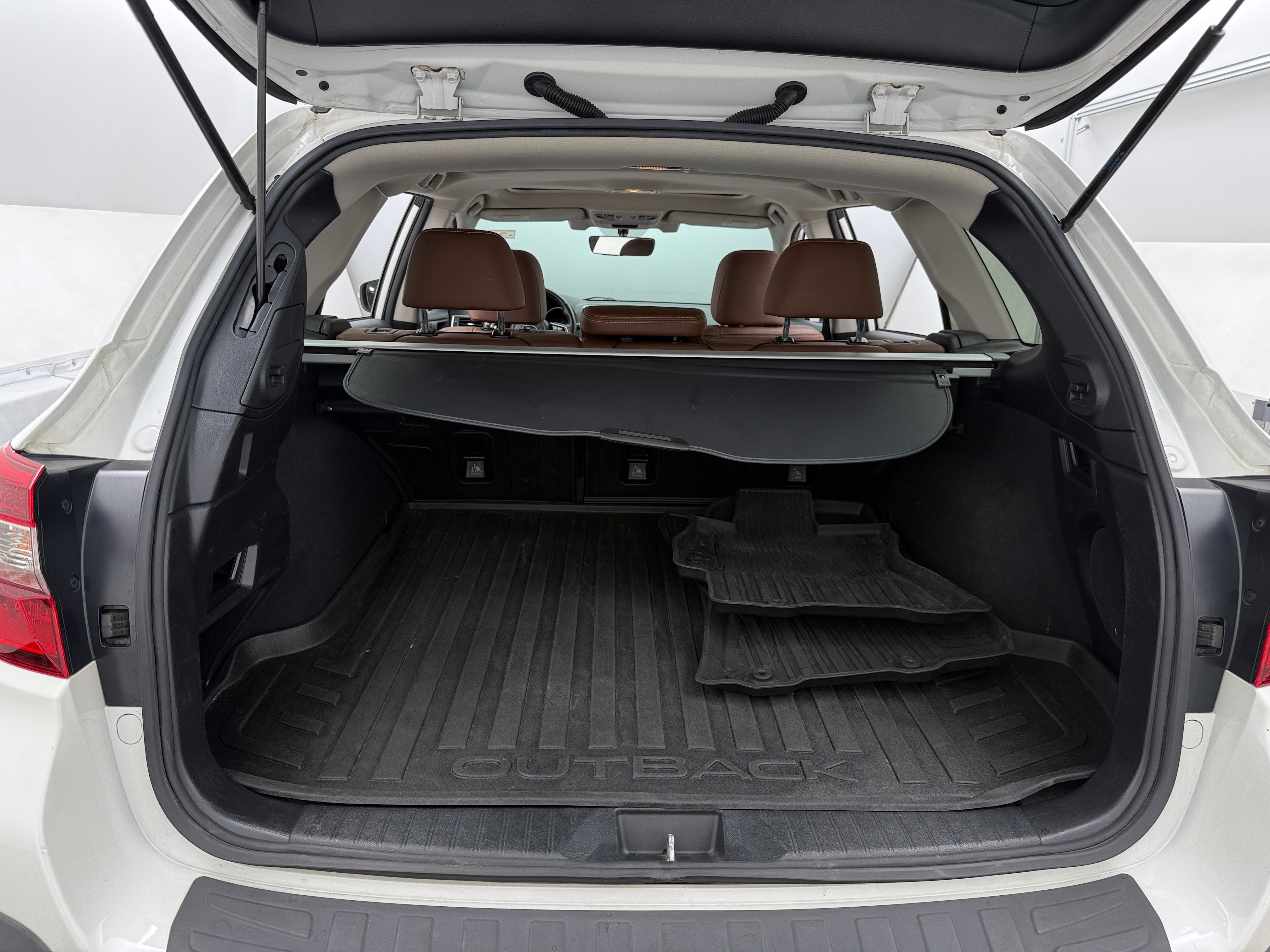 2018 Subaru Outback 3.6R Touring 6