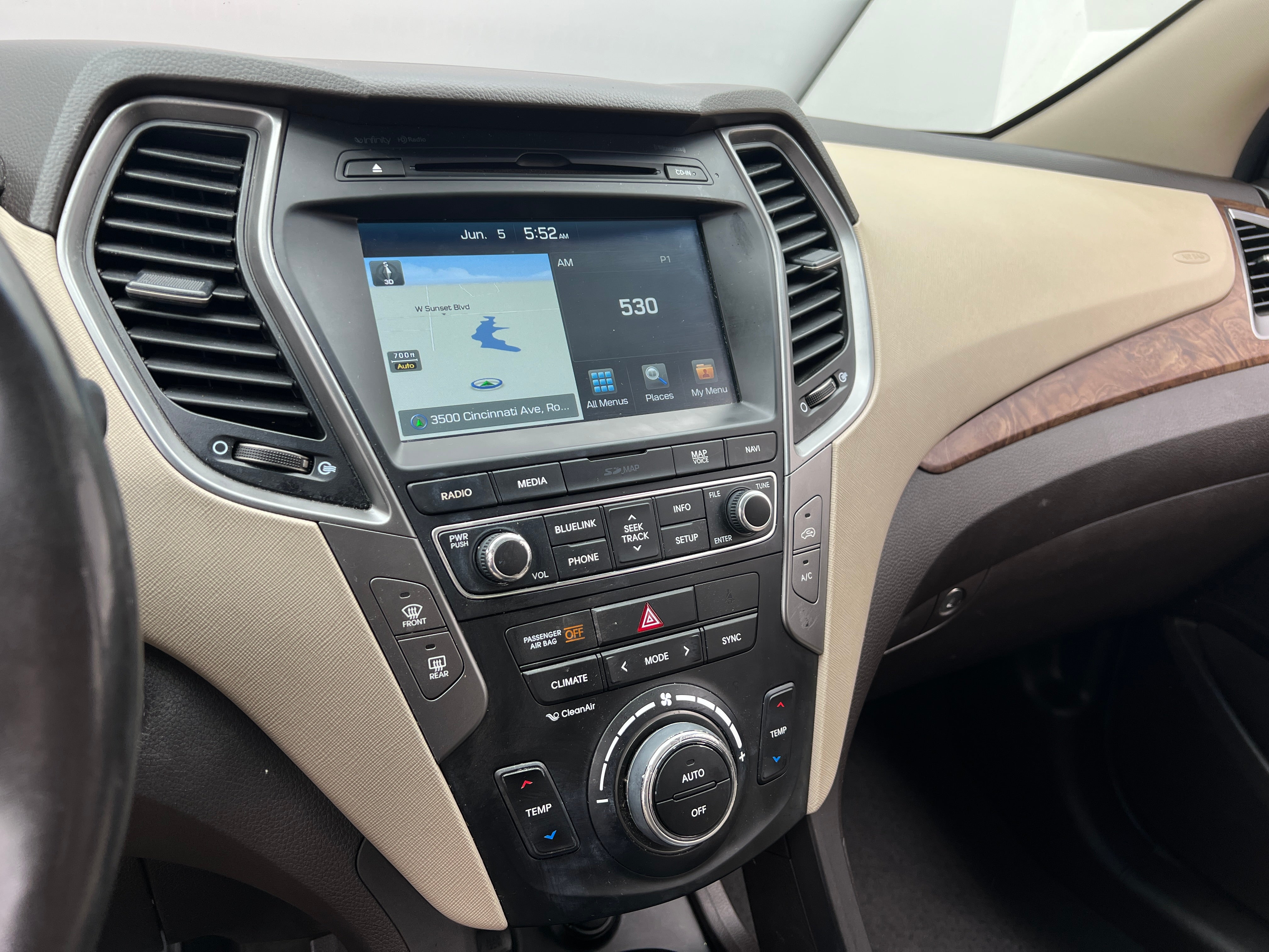 2018 Hyundai Santa Fe Sport 2.0T Ultimate 3