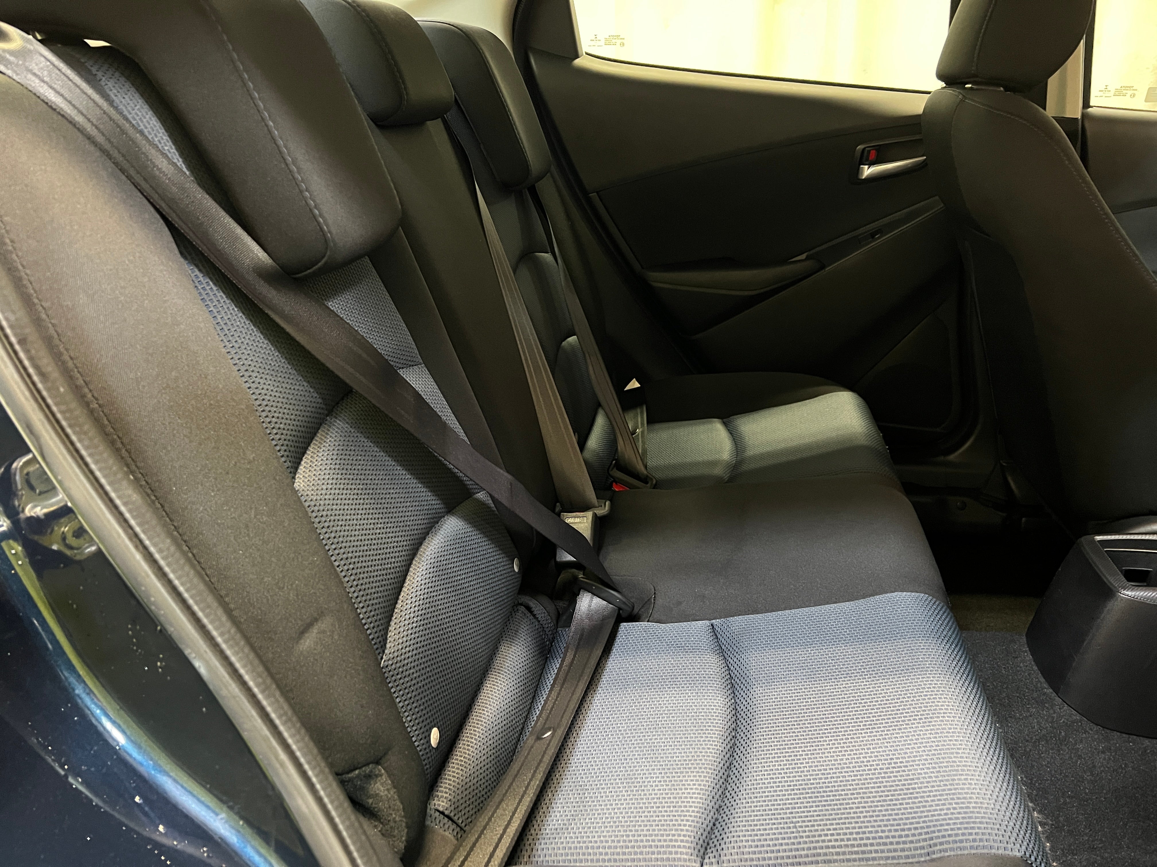 2017 Toyota Yaris iA Base 6