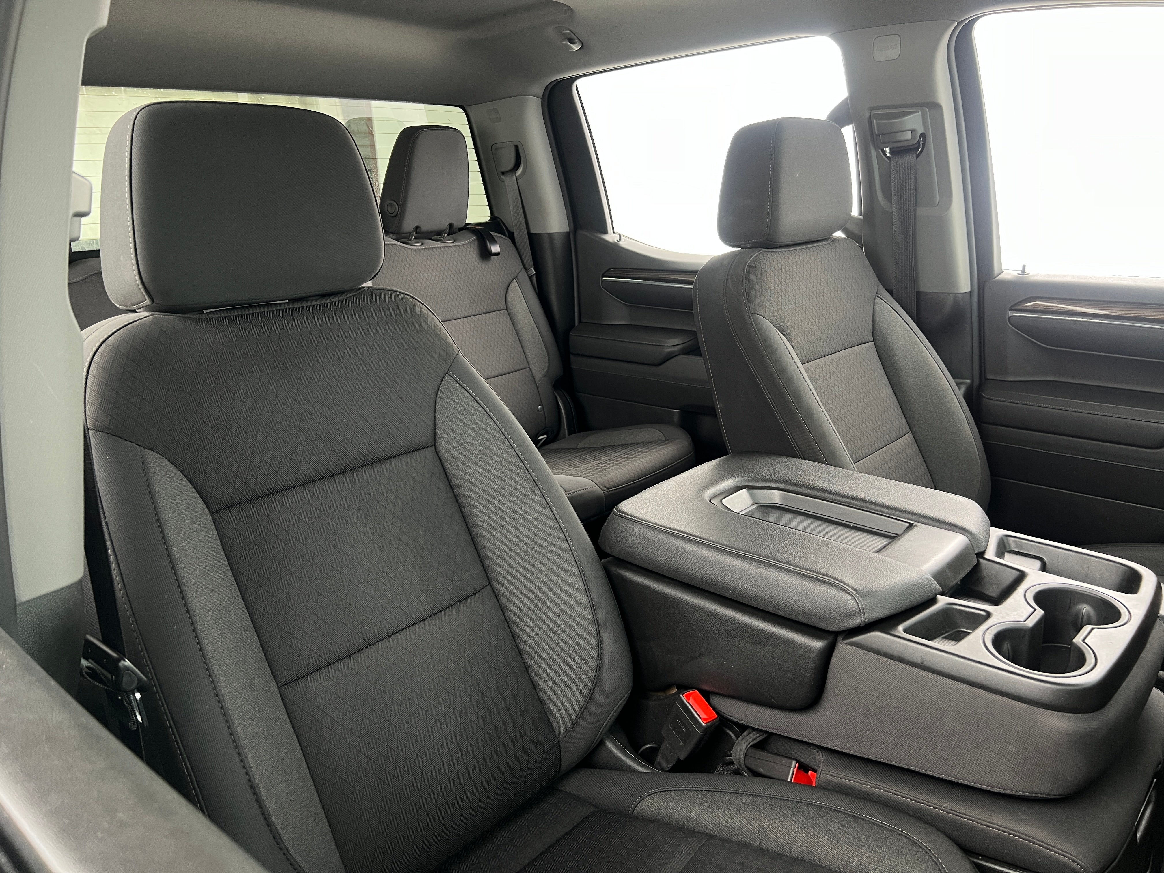 2024 Chevrolet Silverado 1500 LT 2