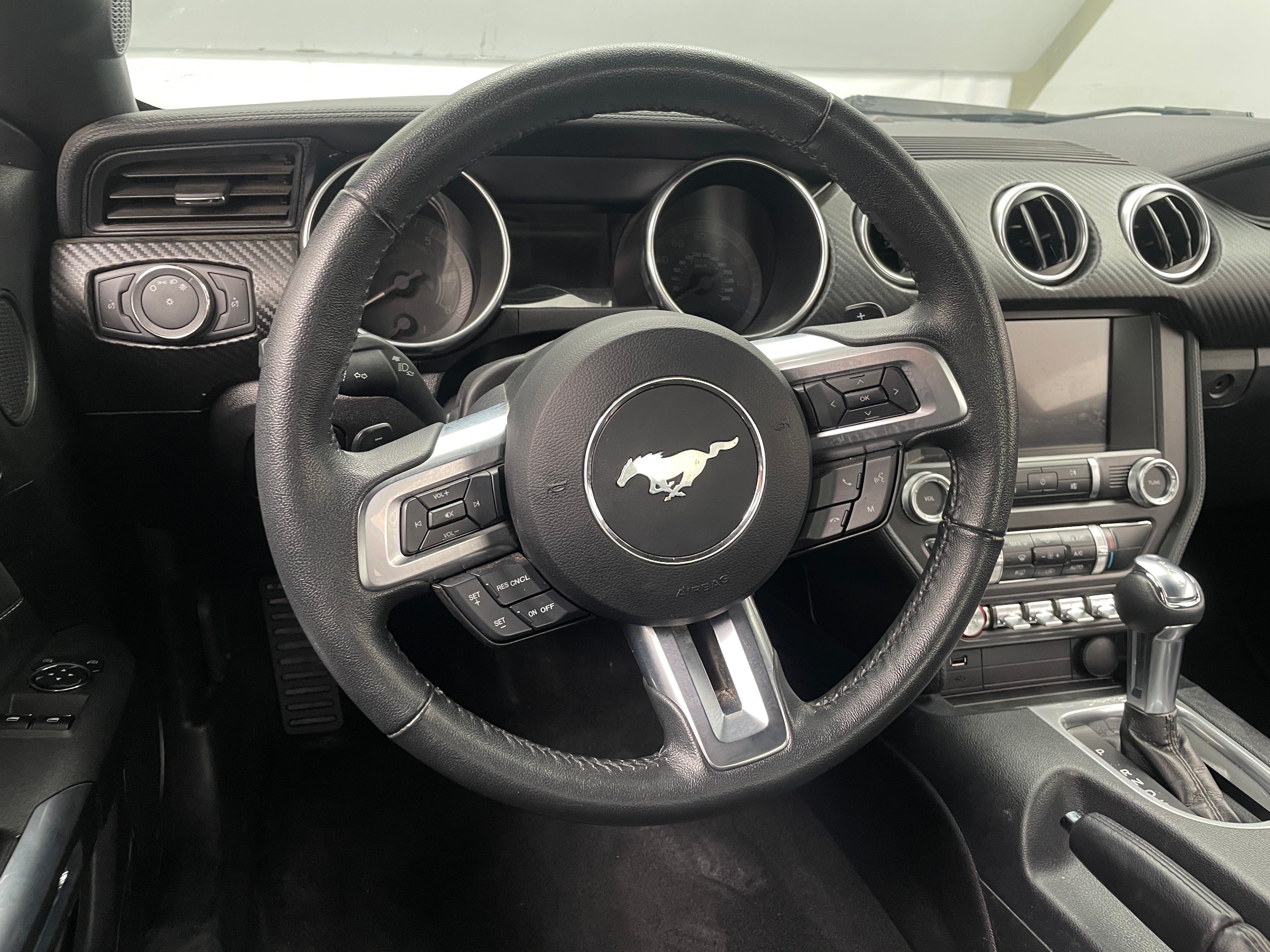 2021 Ford Mustang  4