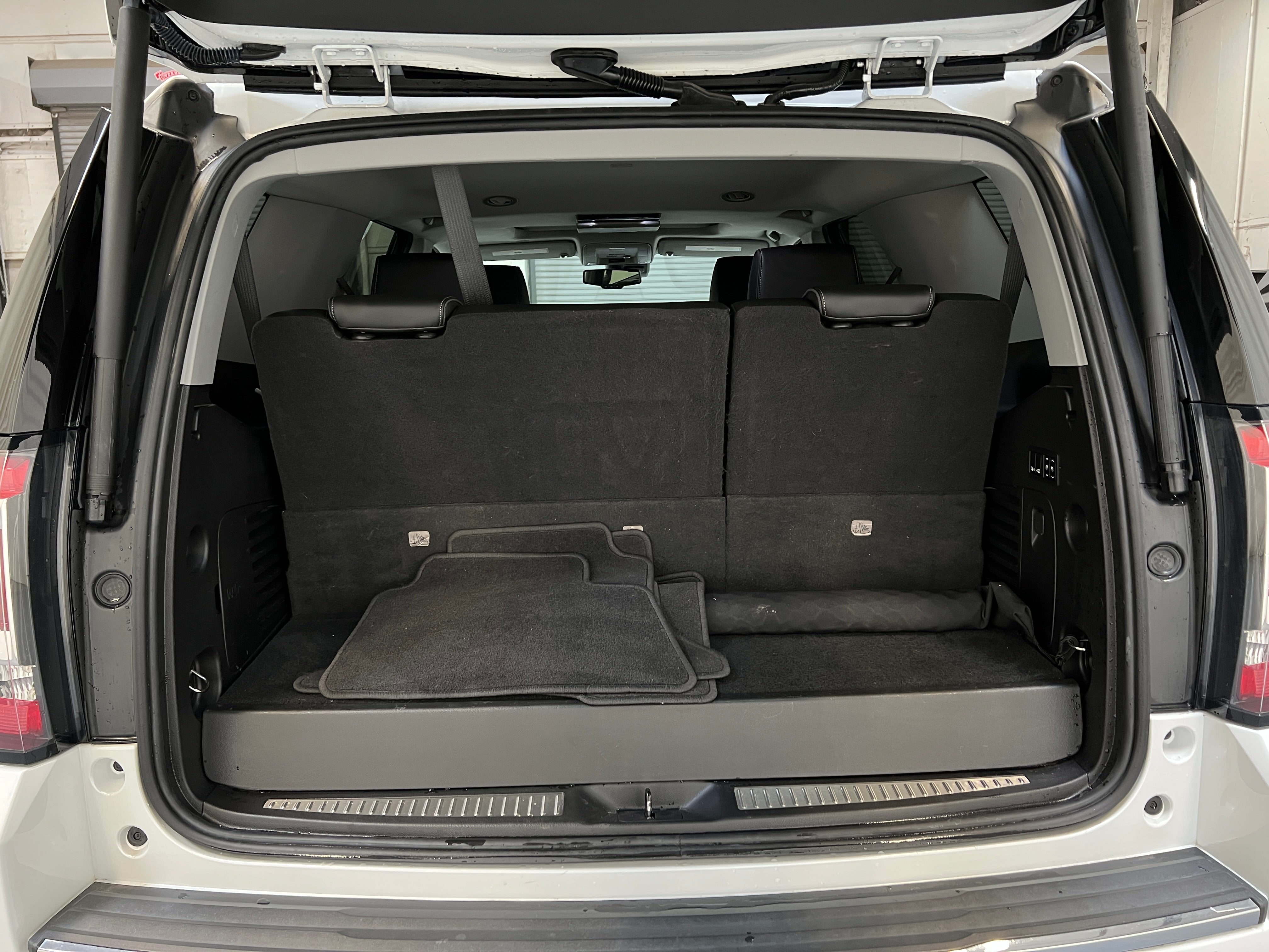 2020 GMC Yukon Denali 6