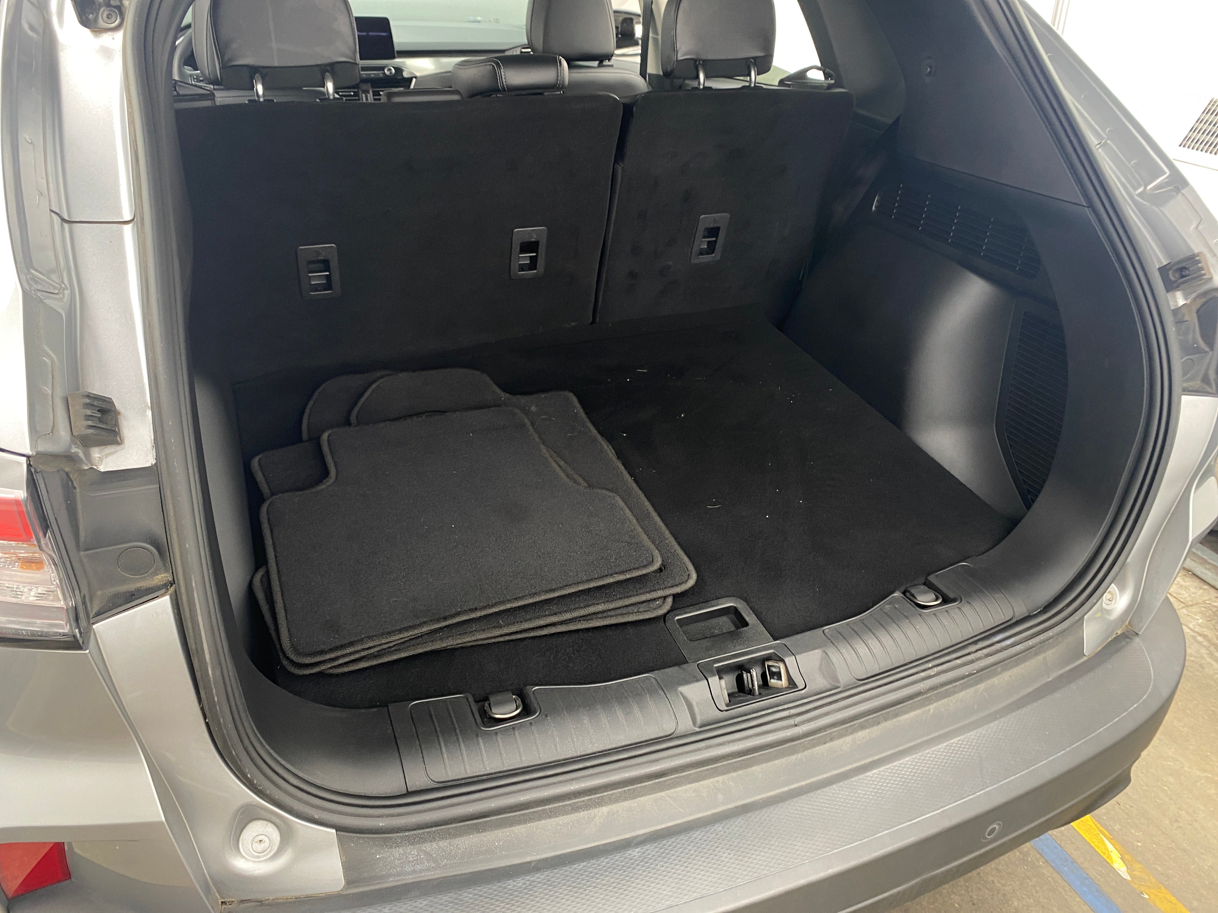 2022 Ford Escape Titanium Hybrid 6