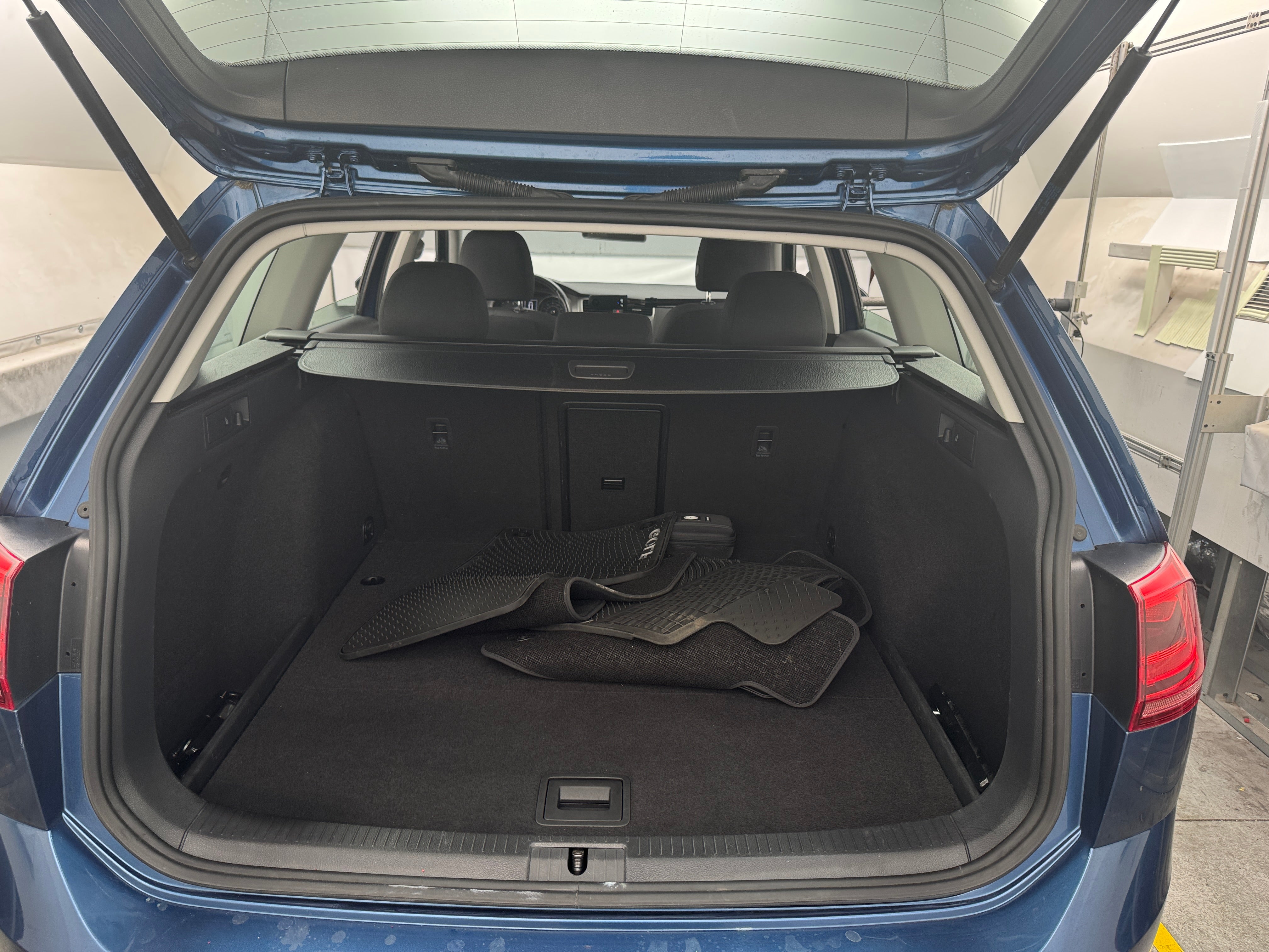 2017 Volkswagen e-Golf  7