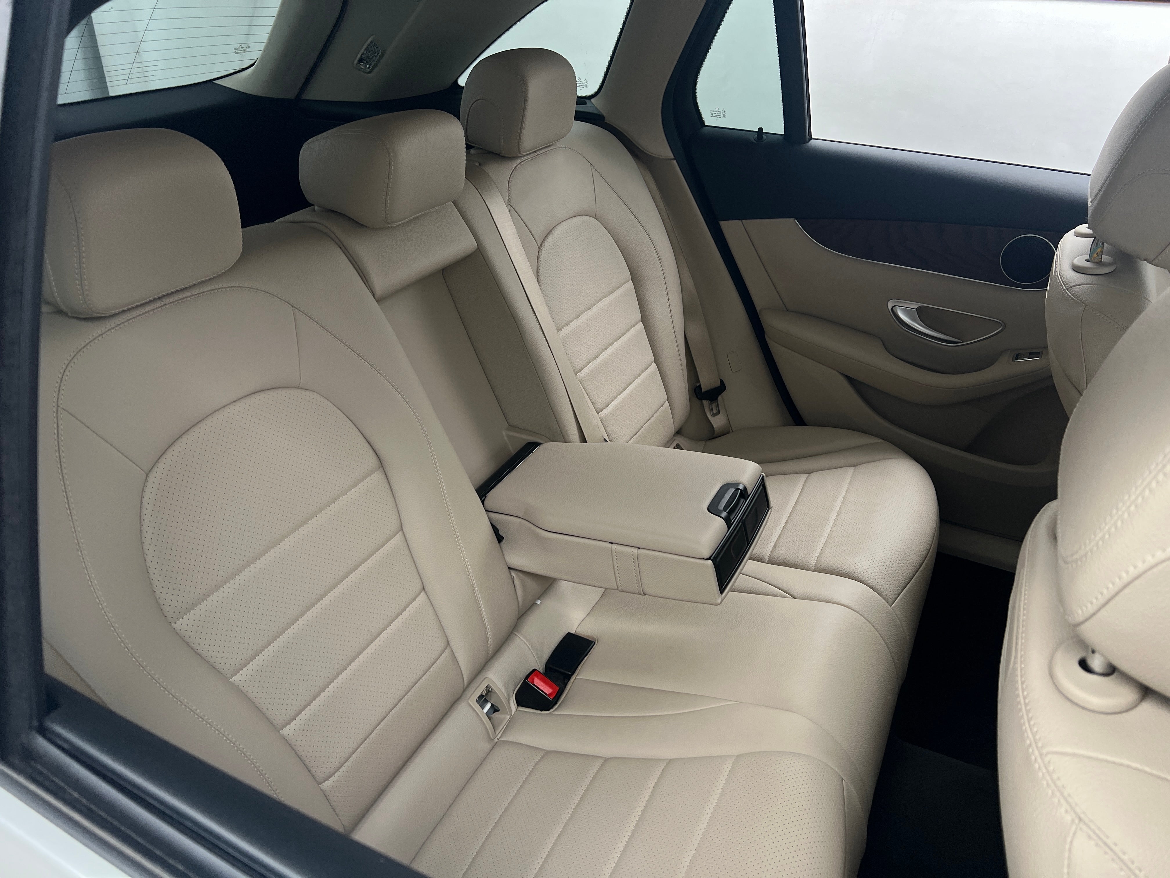 2019 Mercedes-Benz GLC 300 5