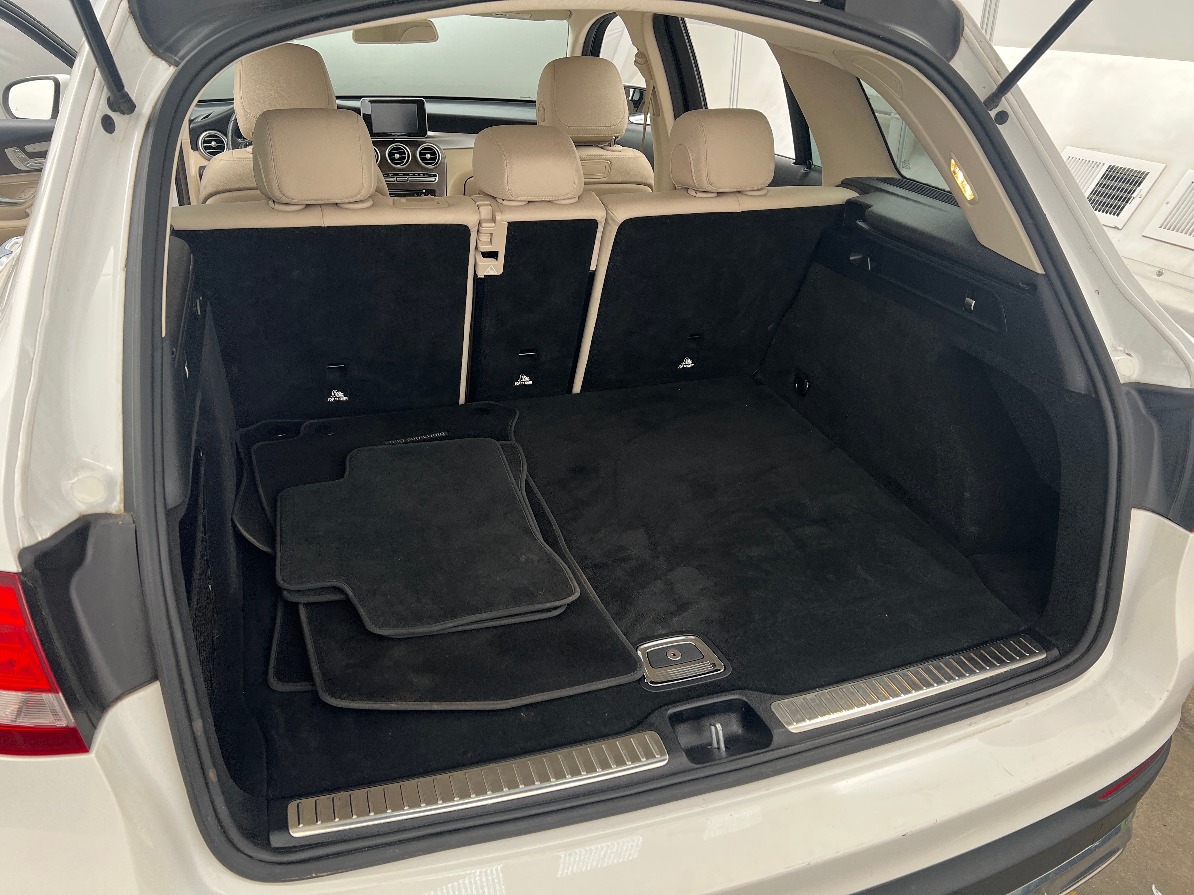 2019 Mercedes-Benz GLC 300 6