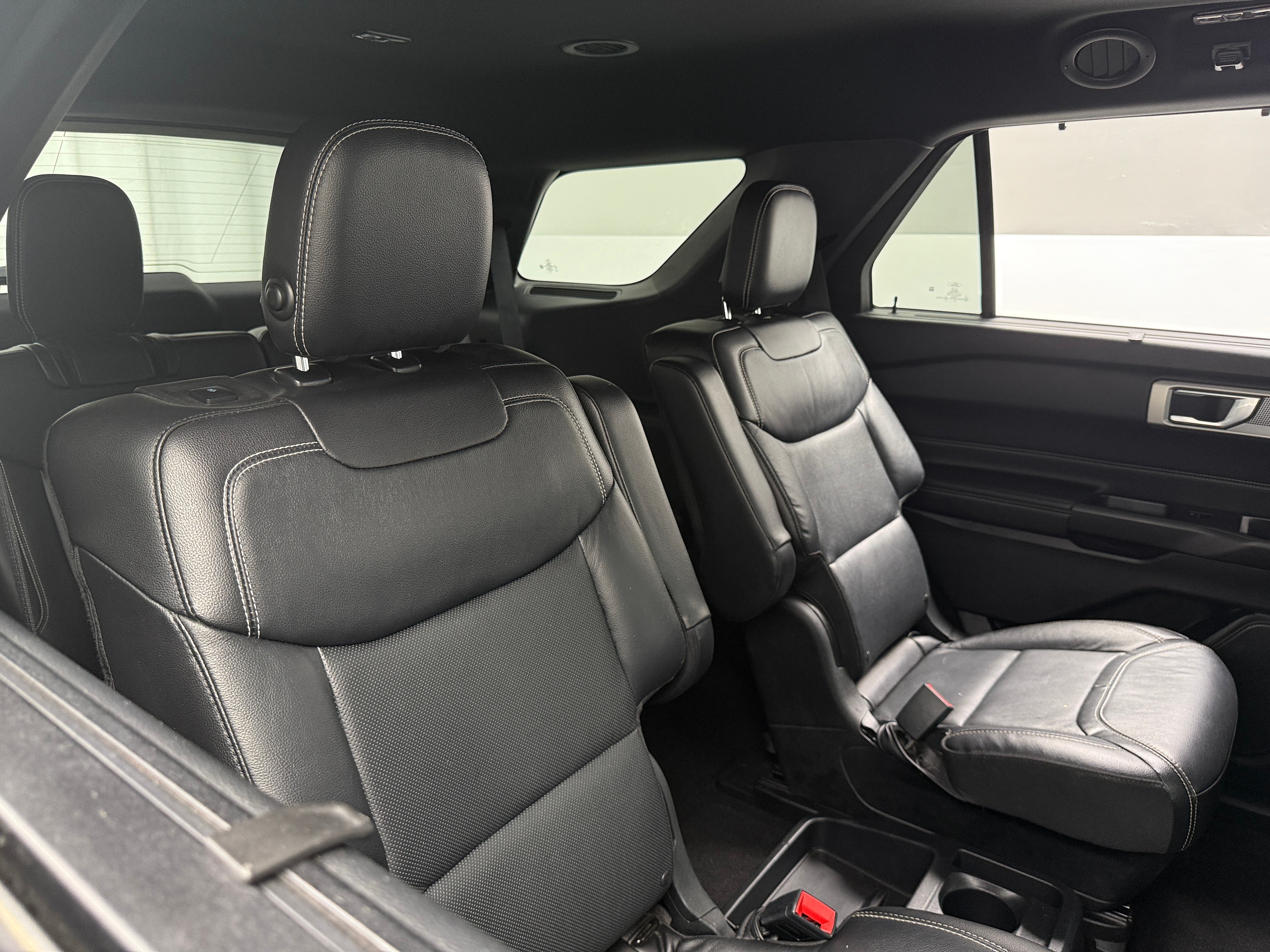 2020 Ford Explorer ST 5