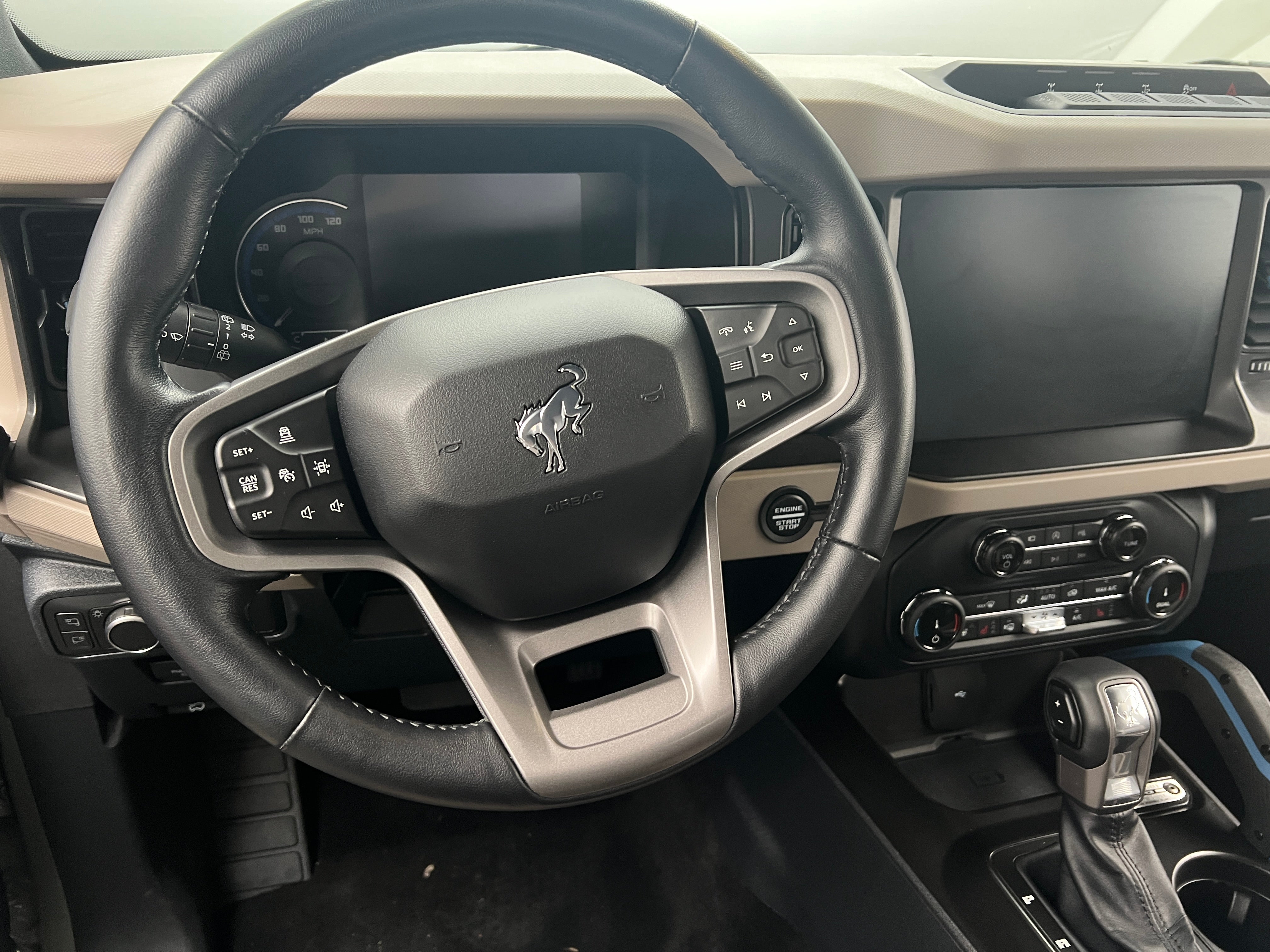 2022 Ford Bronco Wildtrak 4